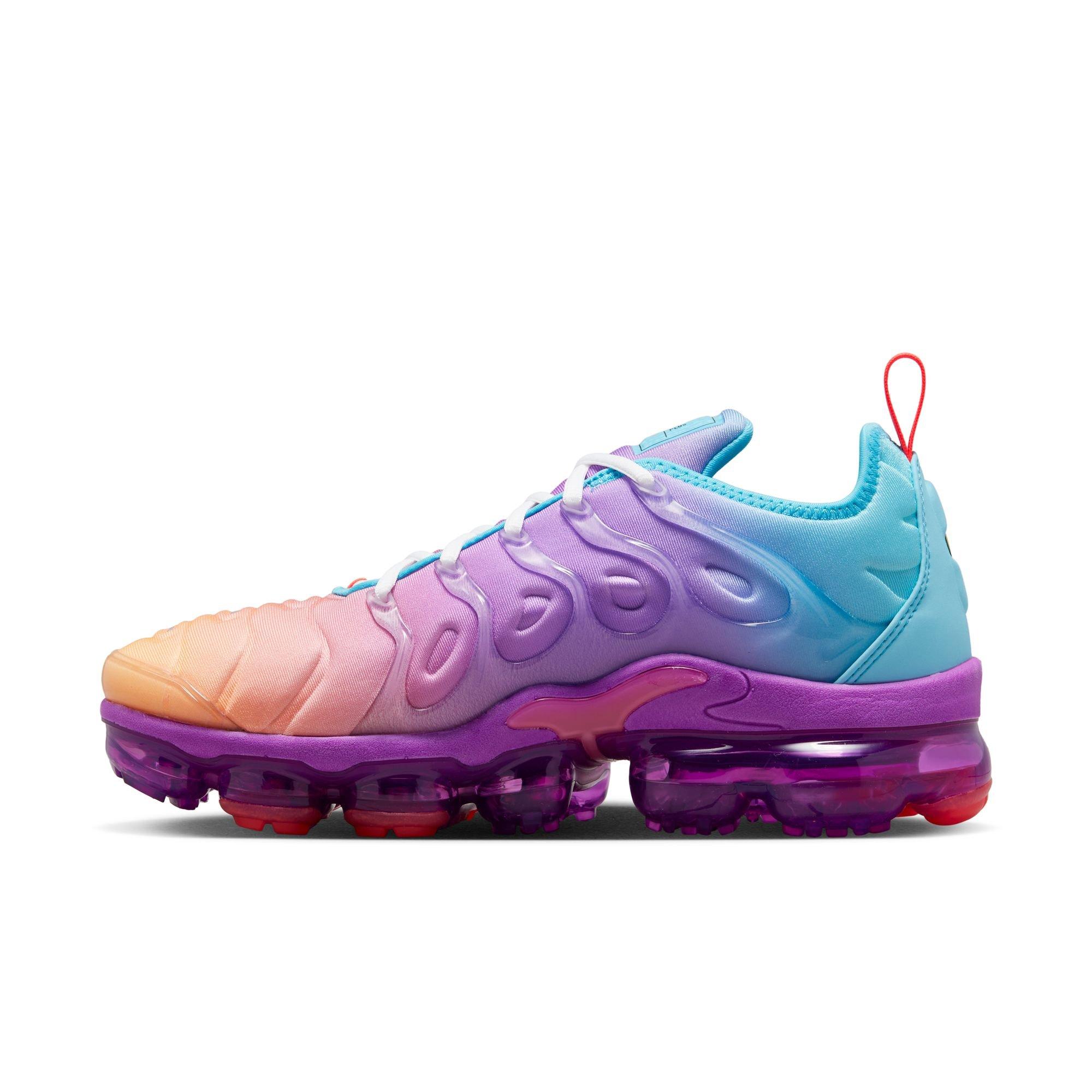 Nike Air VaporMax Plus Women's "Fuchsia Dream/Bright Crimson" Shoe