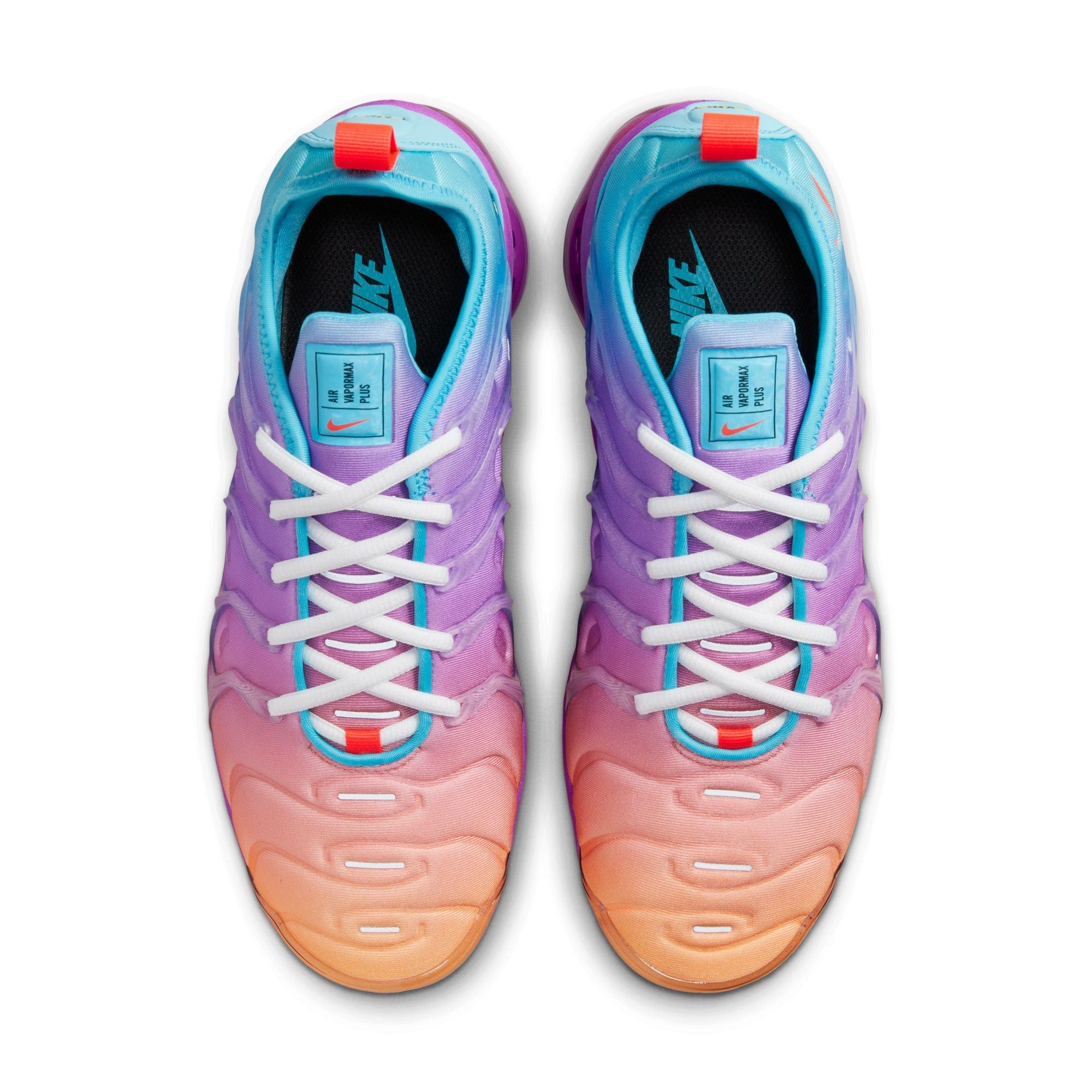 Sneakers Release – Nike Air VaporMax Plus “Fuchsia
