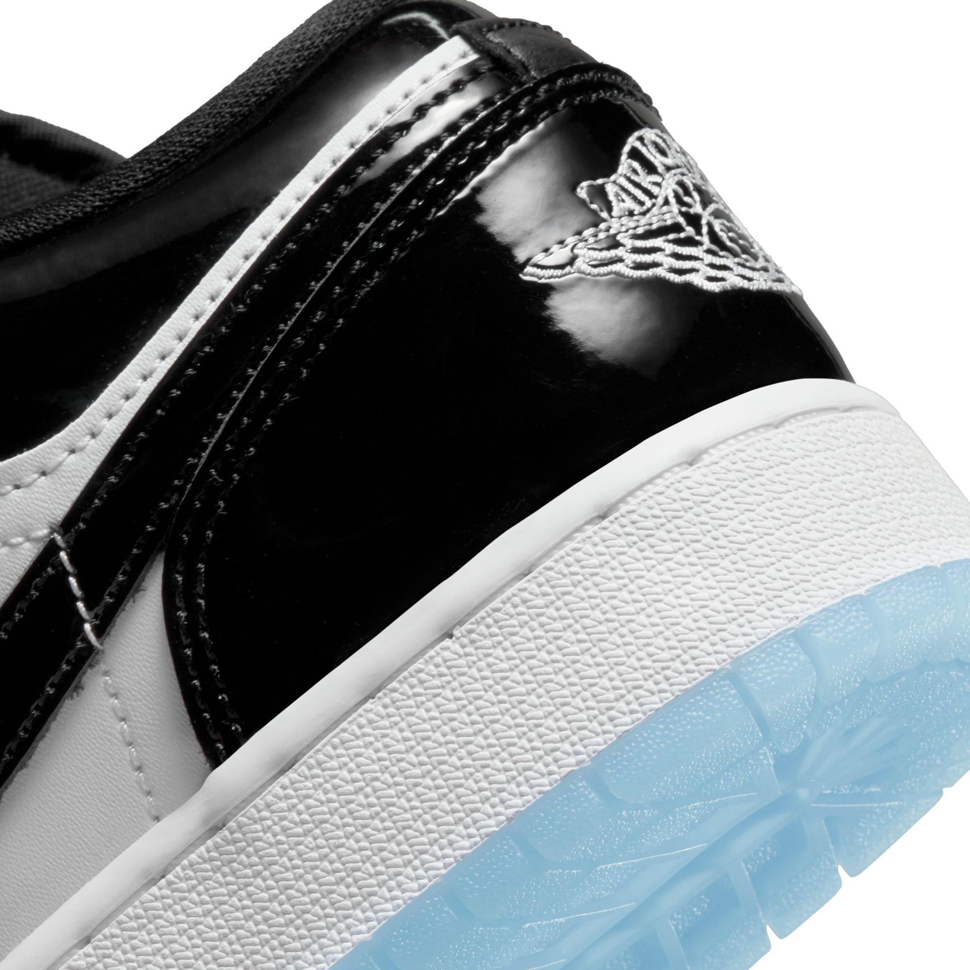 Jordan 1 Low SE Grade School Kids' "White/Black" Shoe