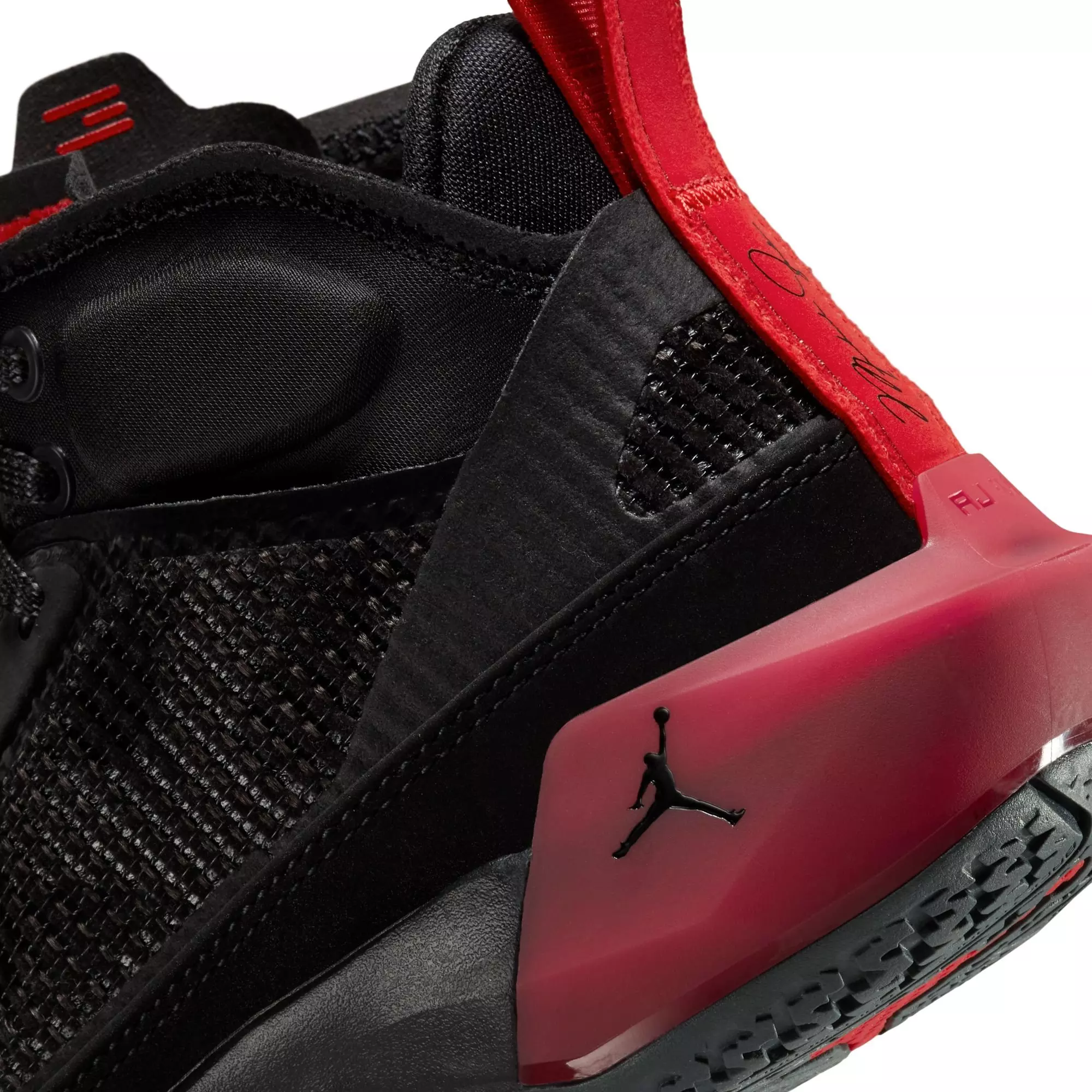 Jordan XXXVII "Bred" Grade School Kids' Basketball Shoe - BLACK/METALLIC GOLD/UNIVERSITY RED