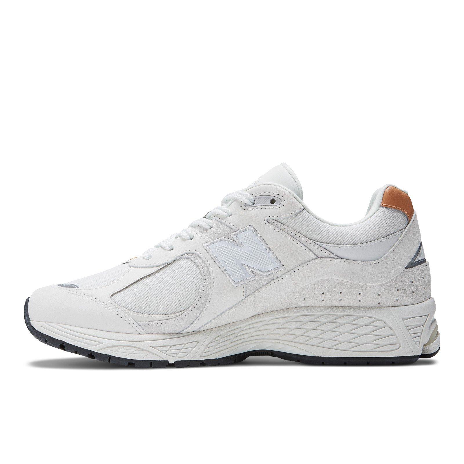 New Balance 2002R 