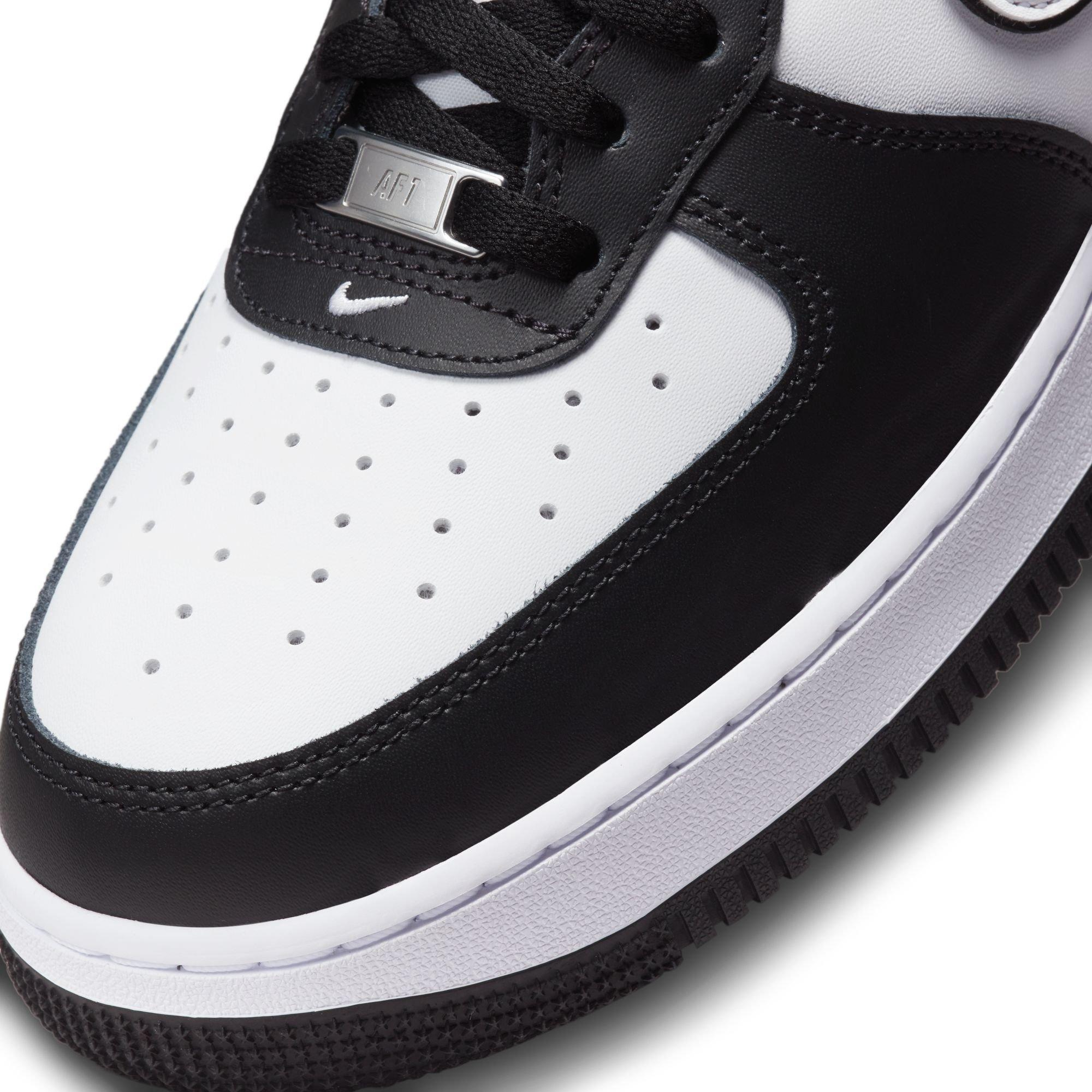 Nike Air Force 1 '07 "Black/White" Men's Shoe - BLACK/WHITE Thumbnail View 9