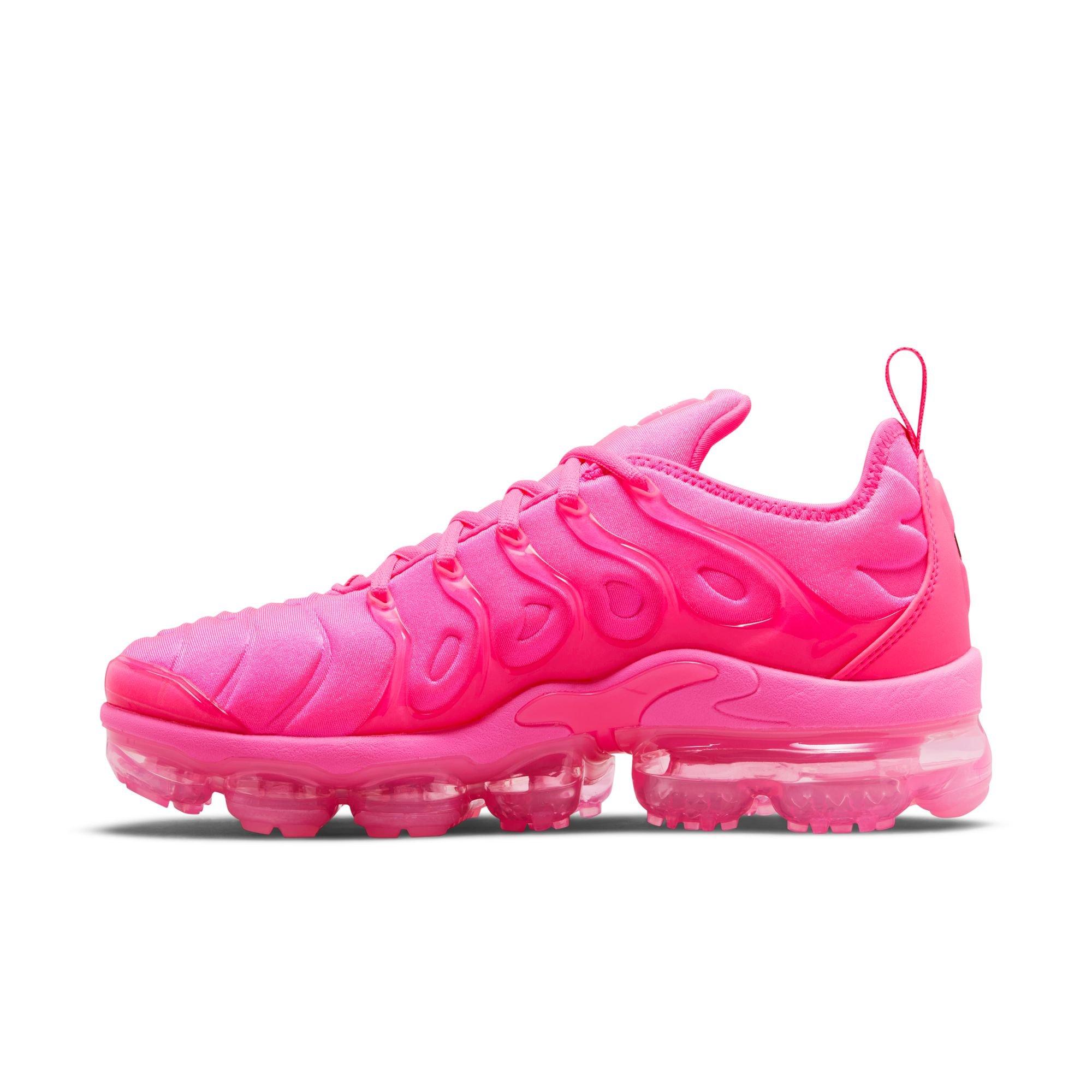 Womens vapormax plus store pink