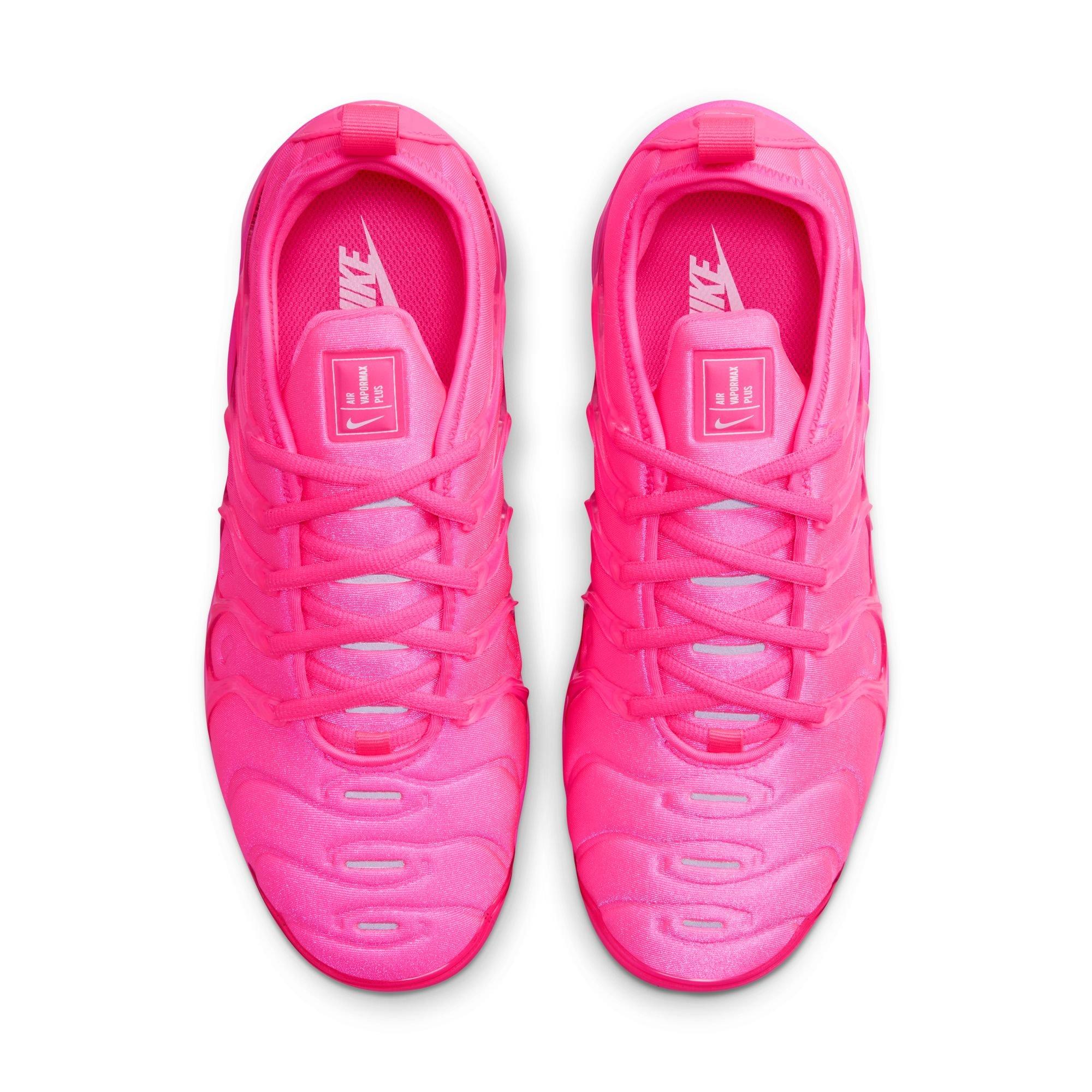 Vapormax plus hotsell light pink