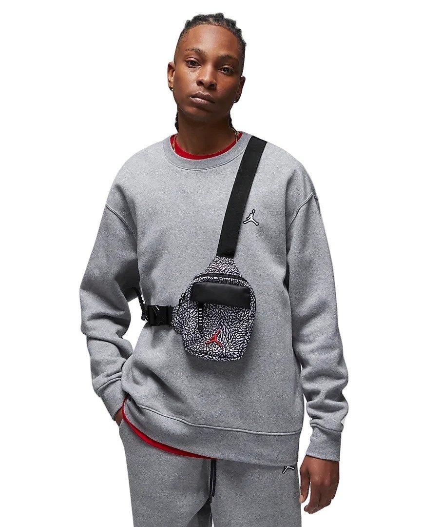 Black jordan best sale fanny pack