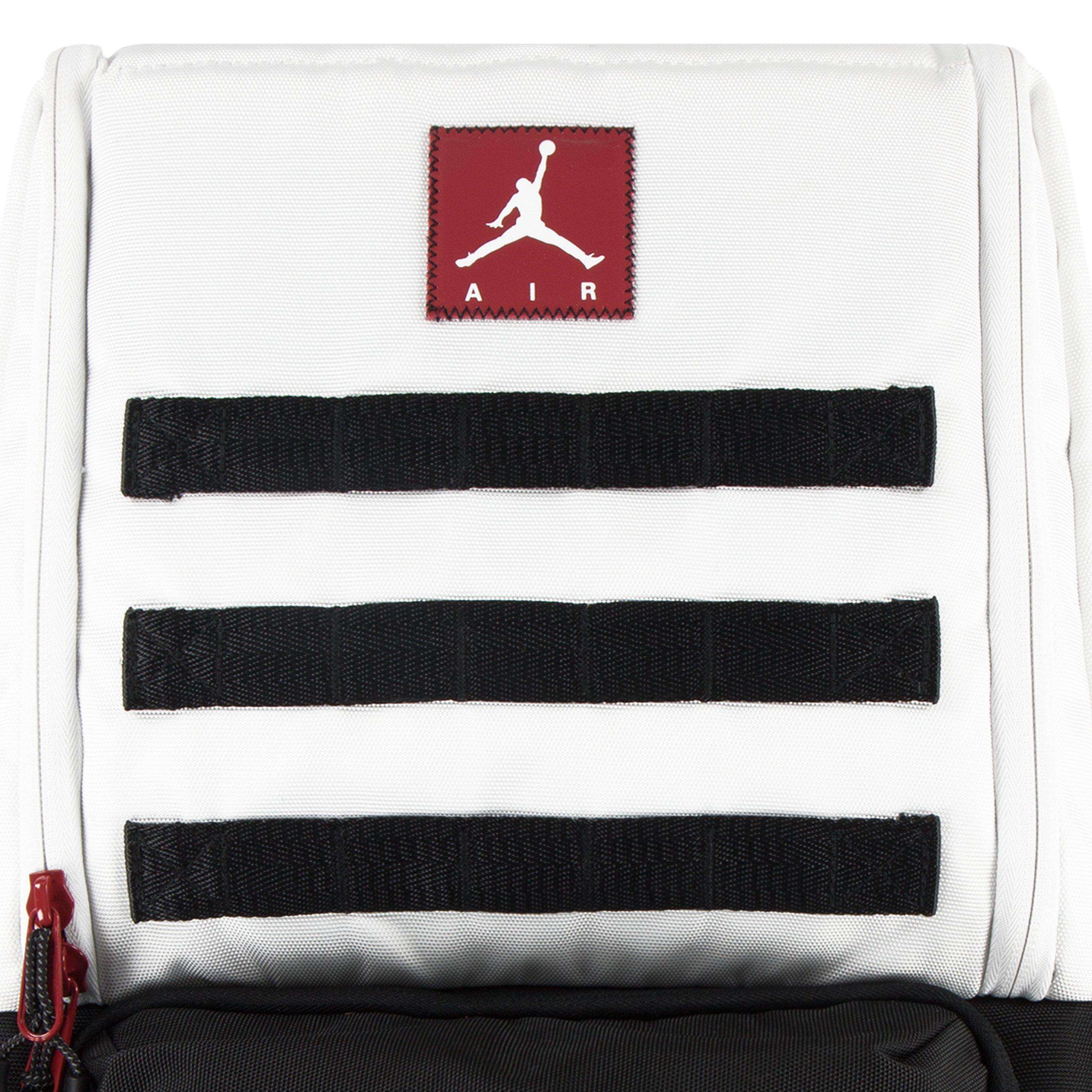 Jordan retro hotsell 3 backpack white