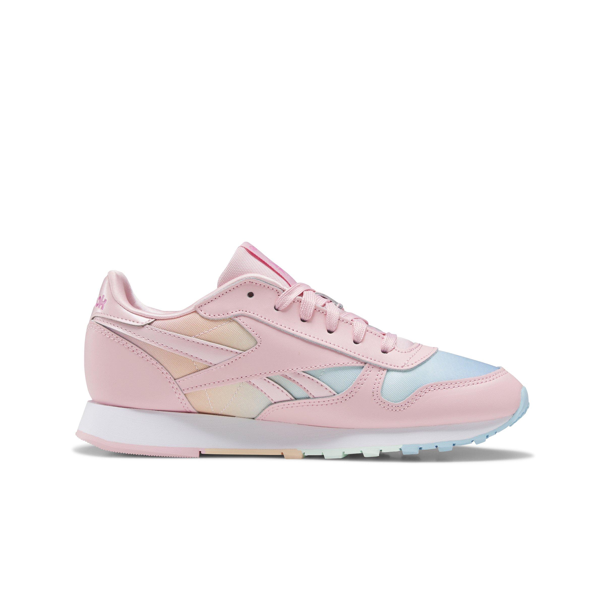 Womens pink shop reebok trainers