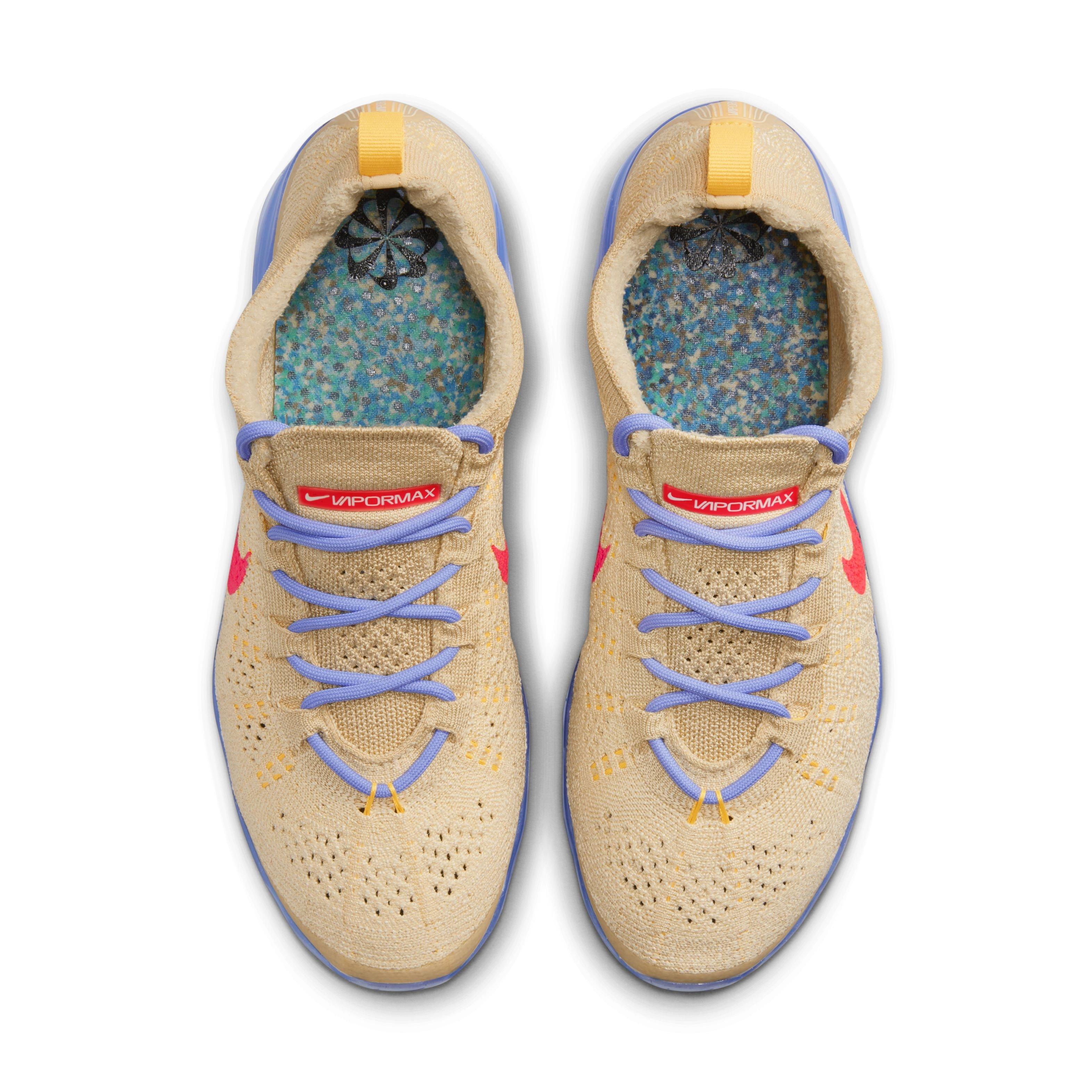 Nike VaporMax 2023 Flyknit "Pale Vanilla/Sea Coral/Sail/Sesame" Women's Running Shoe - PINK/BROWN Thumbnail View 4