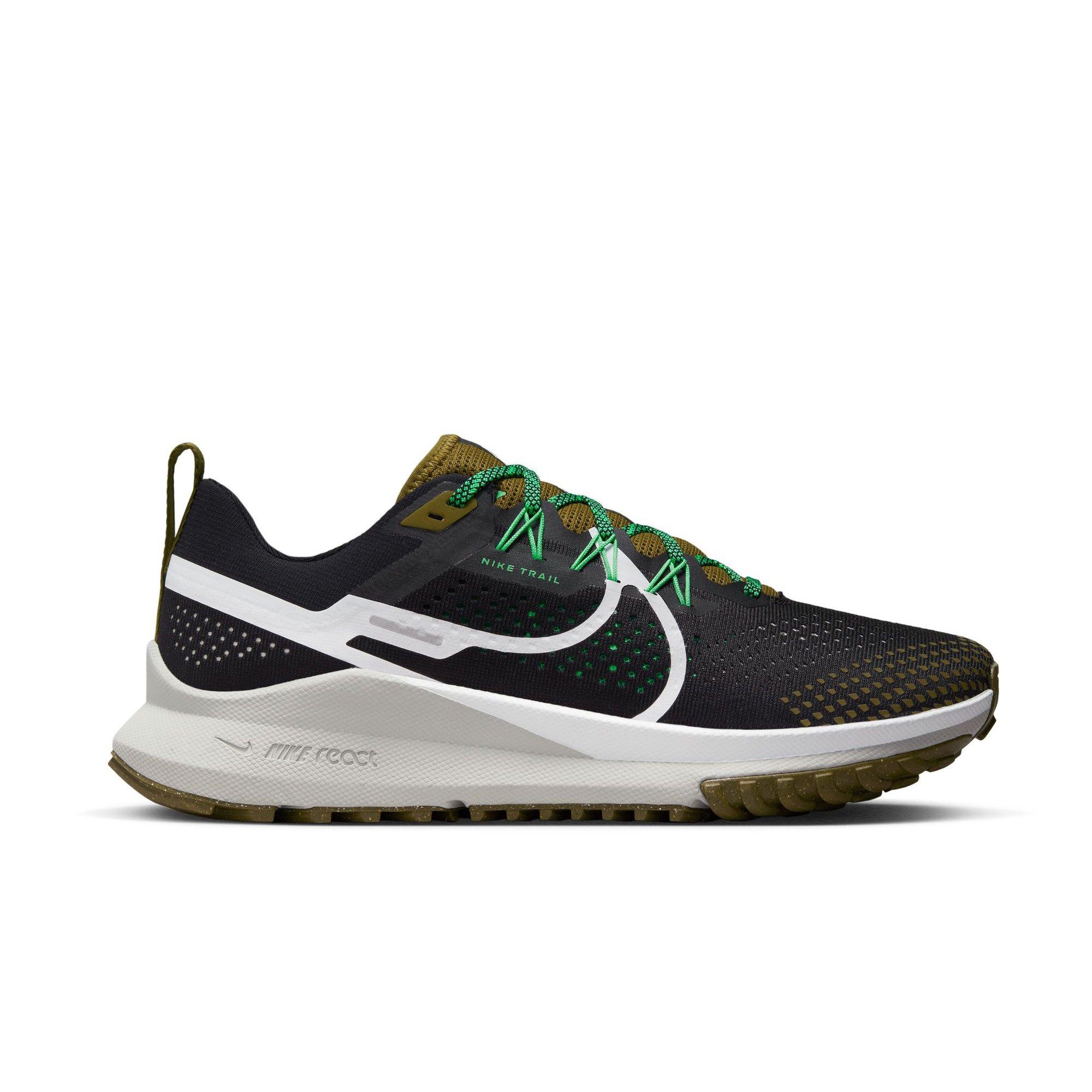 Foto Charles Keasing Lejos Nike Pegasus Trail 4 "Black/White-Olive Flak-Spring Green" Men's Trail  Running Shoe