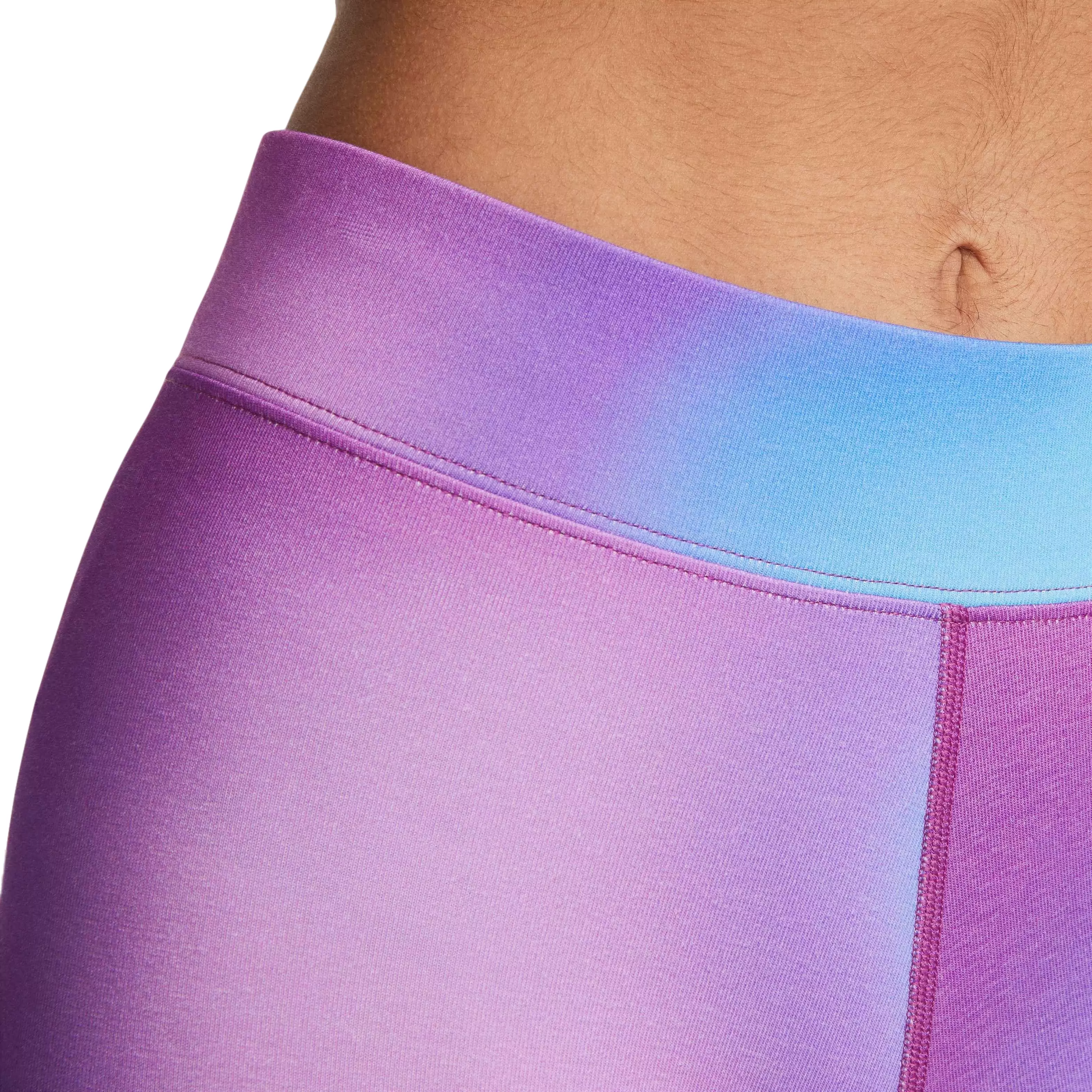 Nike Women's Sportswear Club Gel Aura Max Bike Shorts - MULTI-COLOR