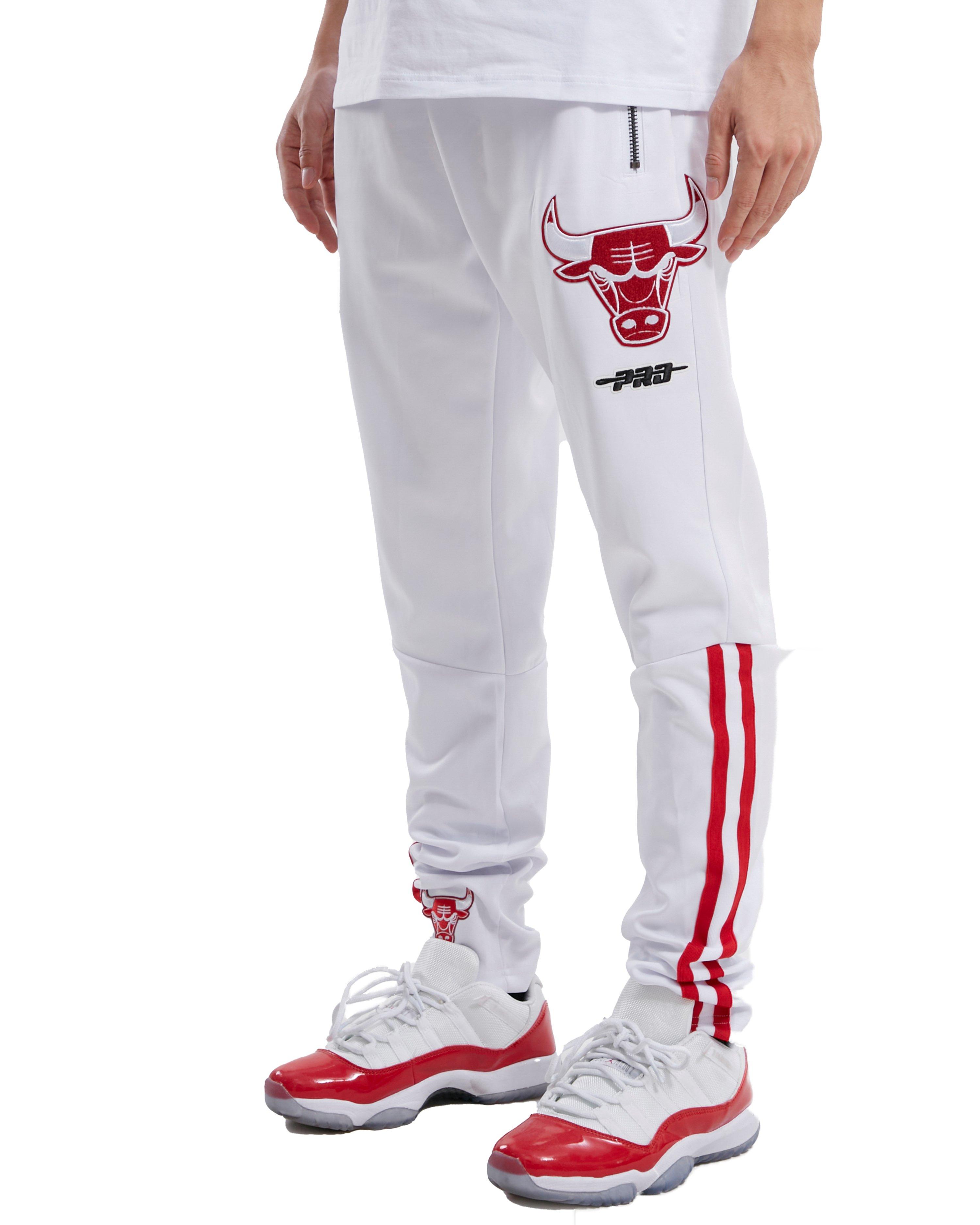 Pro Standard Men's Chicago Bulls Red Patch Track Pants - Hibbett