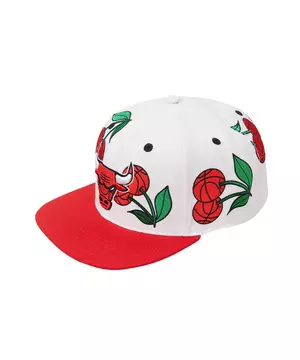 Mitchell & Ness Chicago Bulls Cherry Red Snapback Hat, White