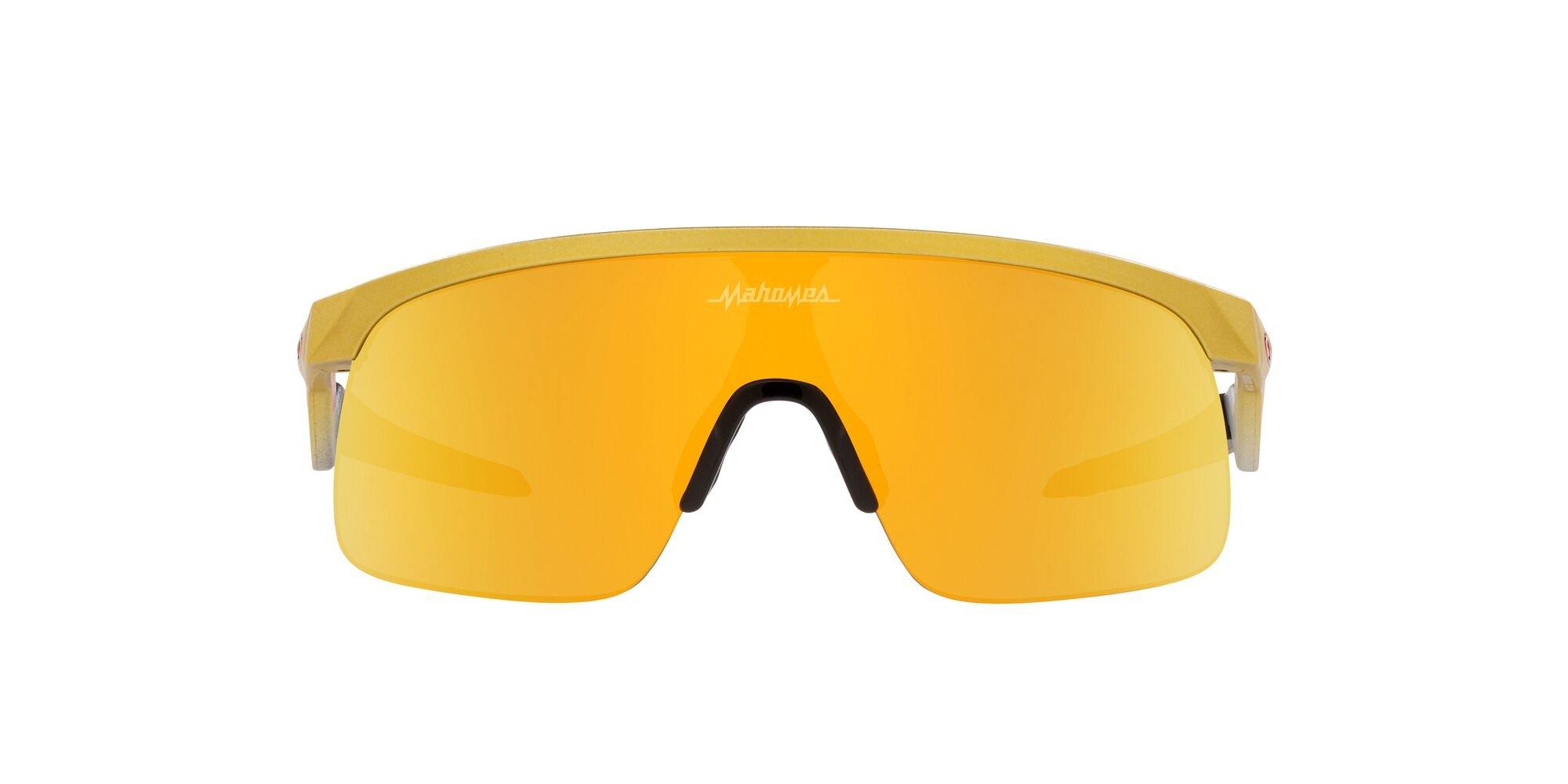 Oakley Resistor x Patrick Mahomes II Sunglasses (Youth Fit) - Prizm 24k Lenses & Olympic Gold Frame