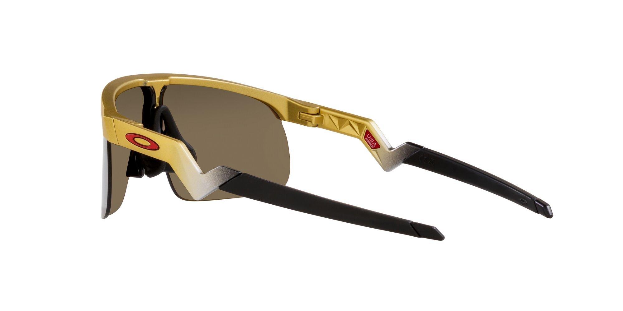 Oakley Resistor x Patrick Mahomes II Sunglasses (Youth Fit) - Prizm 24k Lenses & Olympic Gold Frame