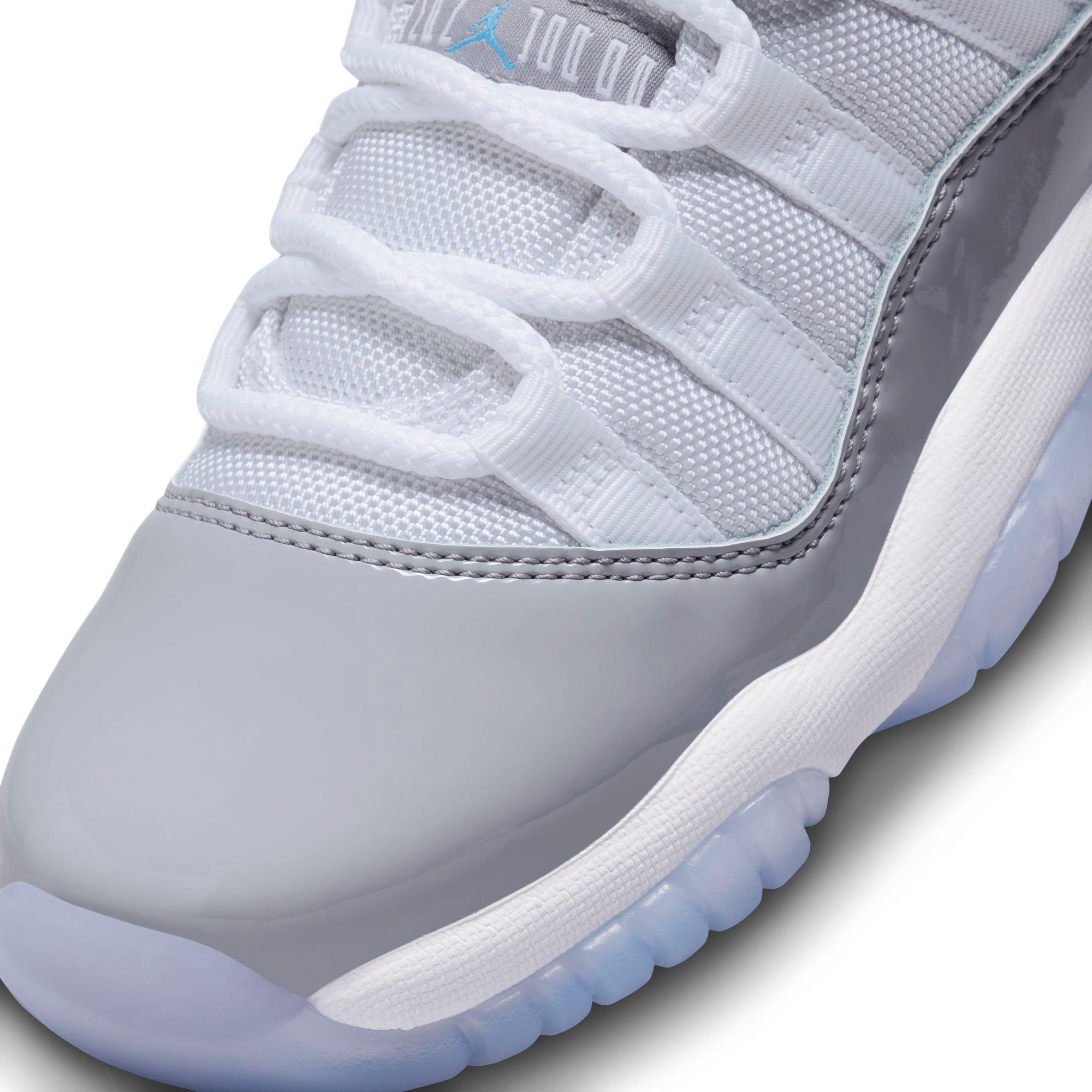 Grey low outlet 11s