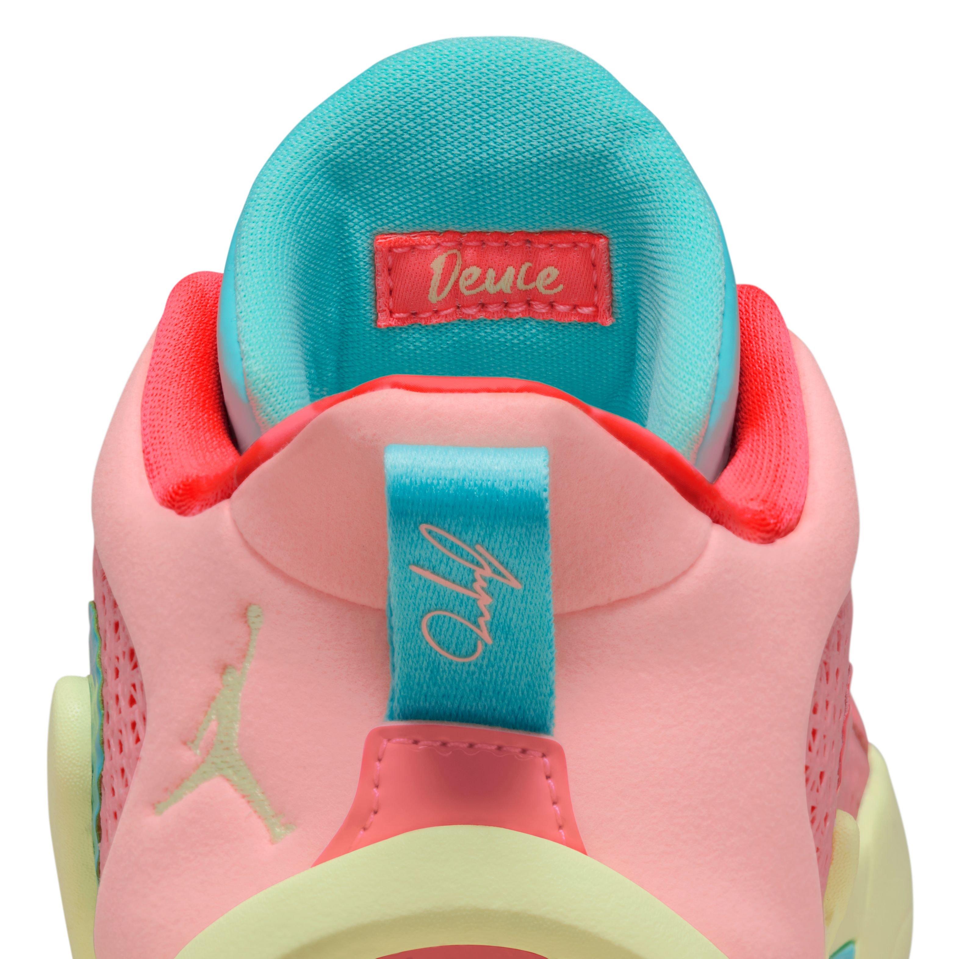Jayson Tatum: Jayson Tatum x Jordan Tatum 1 “Pink Lemonade” shoes