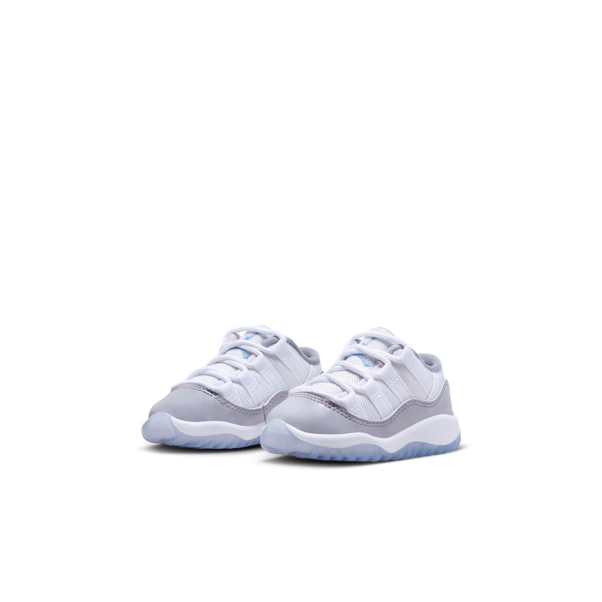 Grey low store top 11s