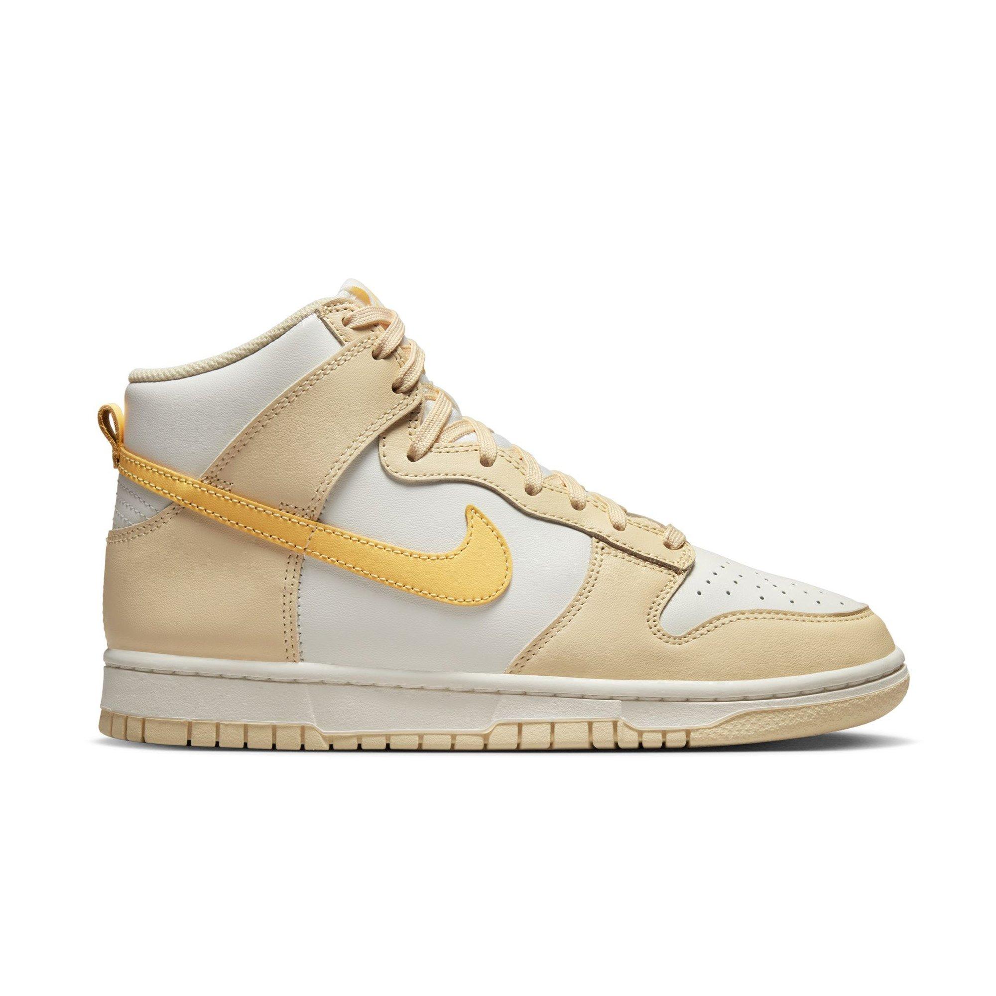 Golden nike hotsell dunks high