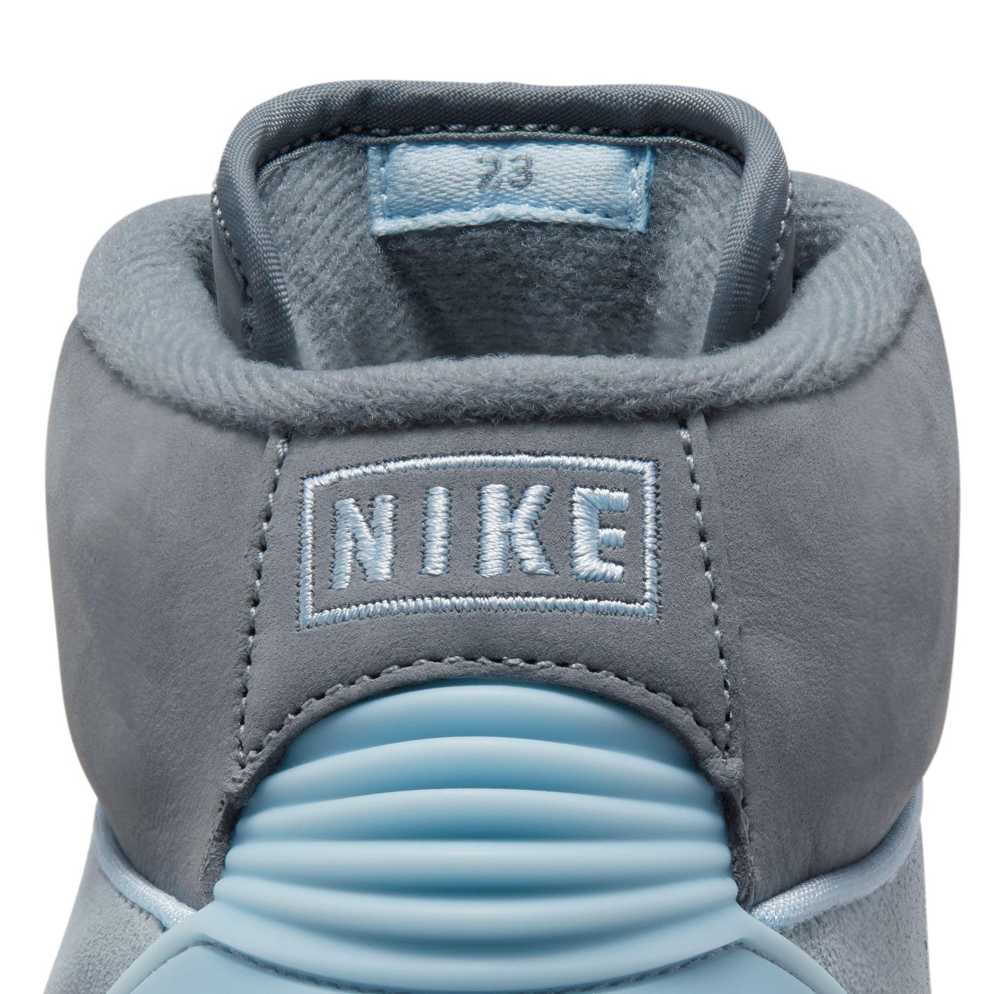 Jordan 2 Retro "Cool Grey" Women's Shoe - Cool Grey/Ice Blue/White Thumbnail View 3