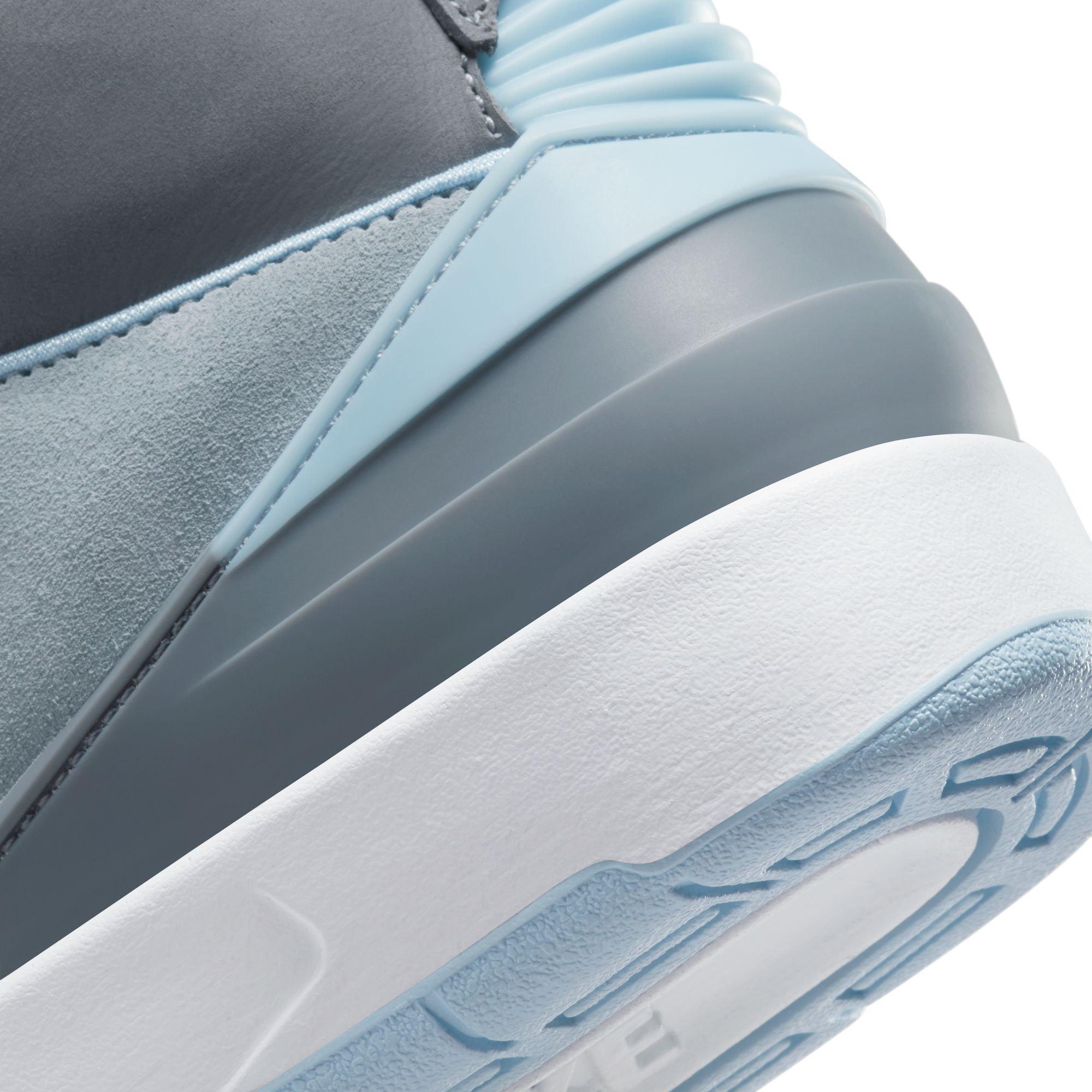 Jordan 2 Retro "Cool Grey" Women's Shoe - Cool Grey/Ice Blue/White Thumbnail View 4