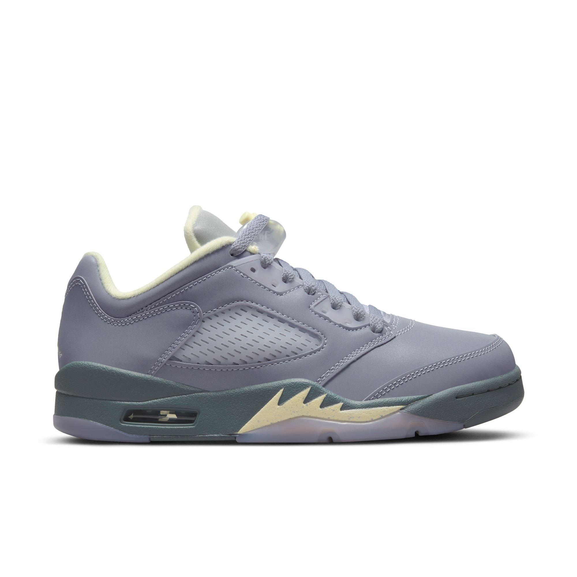 Jordan 5 Retro Low "Indigo Haze" Women's Shoe - Indigo Haze/Fire Red/Metallic Silver Thumbnail View 1