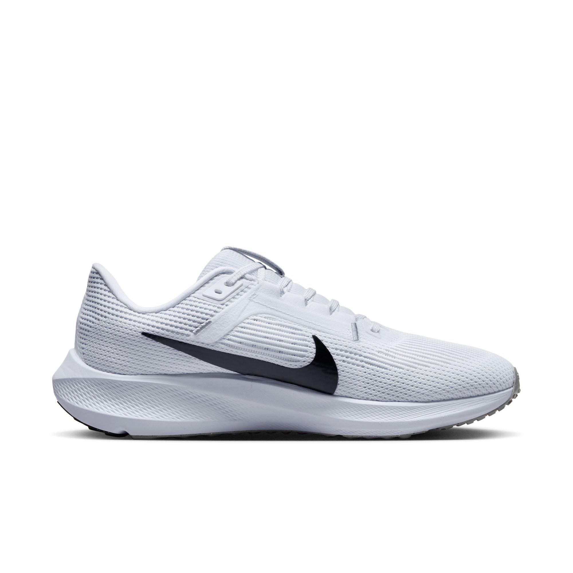 Nike Men's Pegasus 40 (NFL New England Patriots) Road Running Shoes in Grey, Size: 8.5 | DZ5987-001