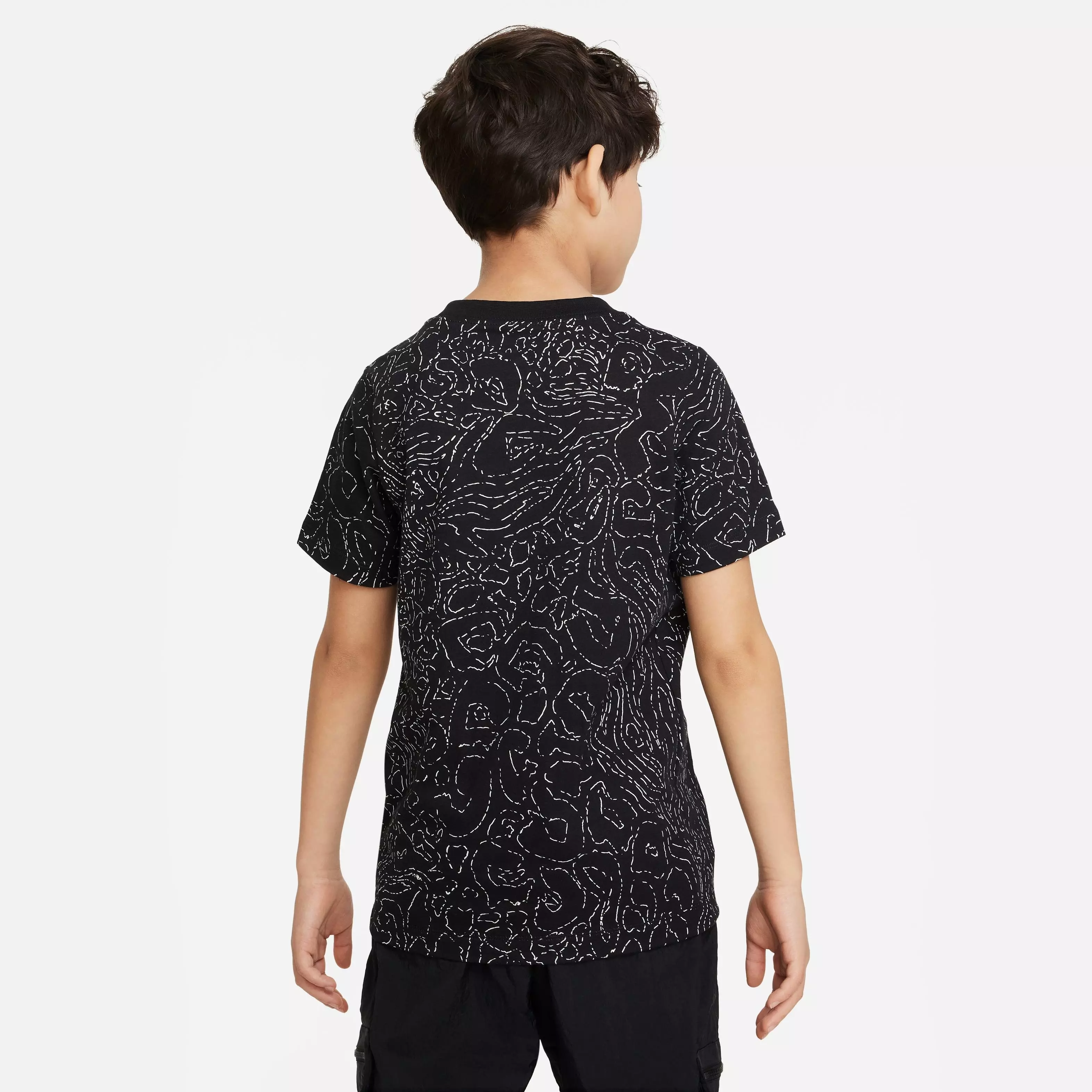 Nike Big Boys' Sportswear Club Season All Over Print Tee-Black - BLACK
