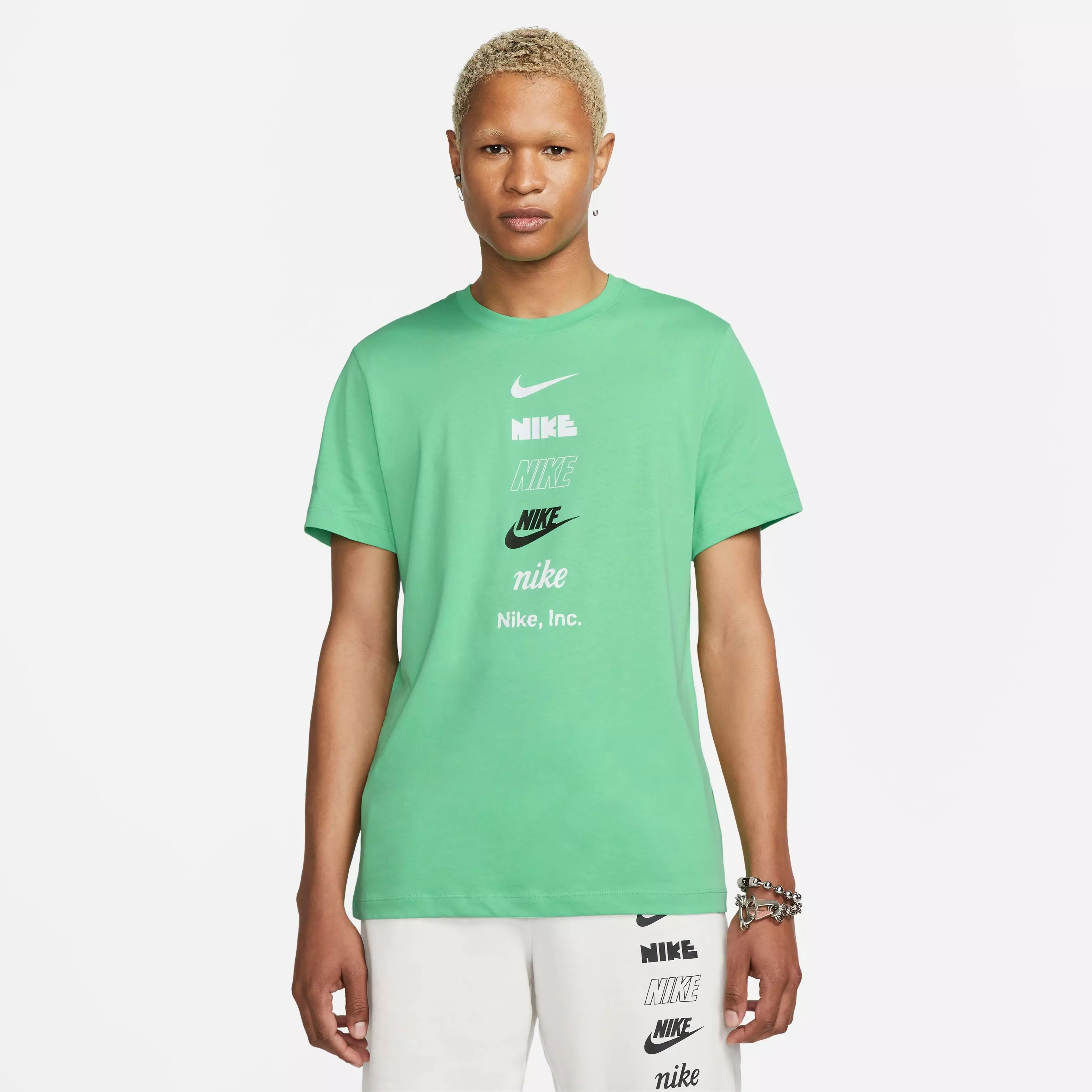 Nike Men's Sportswear Center Chest Logo Tee-Green - GREEN