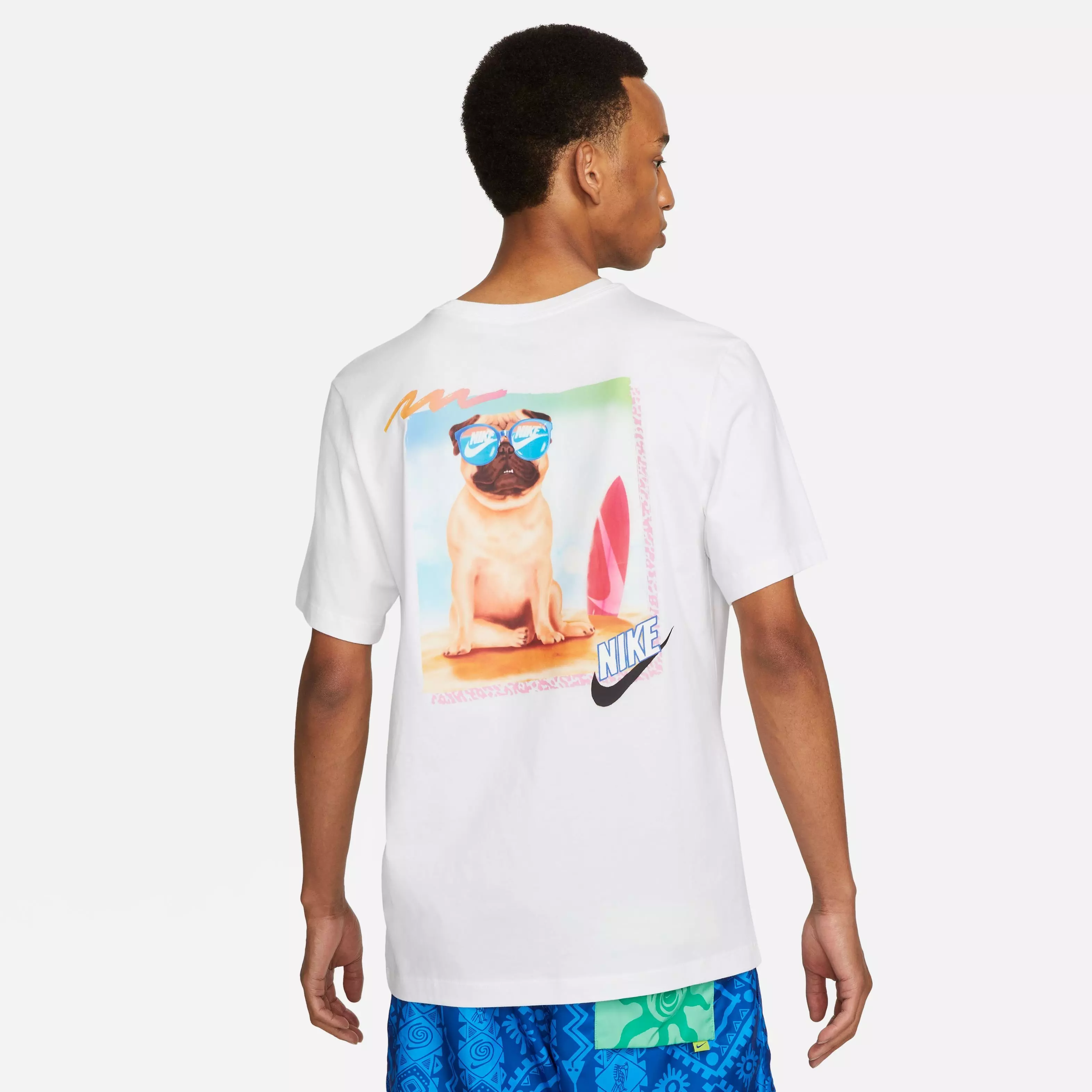 Nike Men's Sportswear Beach Pug Tee-White - WHITE