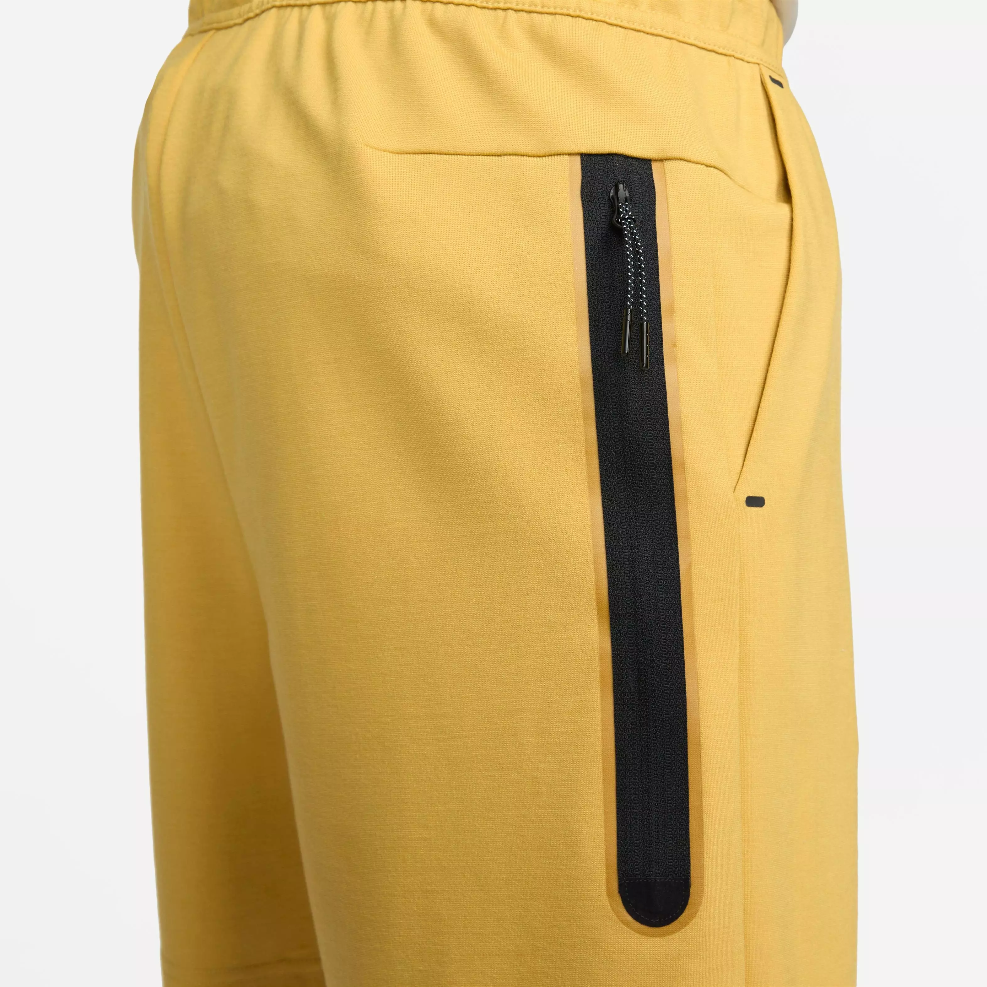 Nike Men's Tech Essentials Fleece Shorts-Tan - TAN
