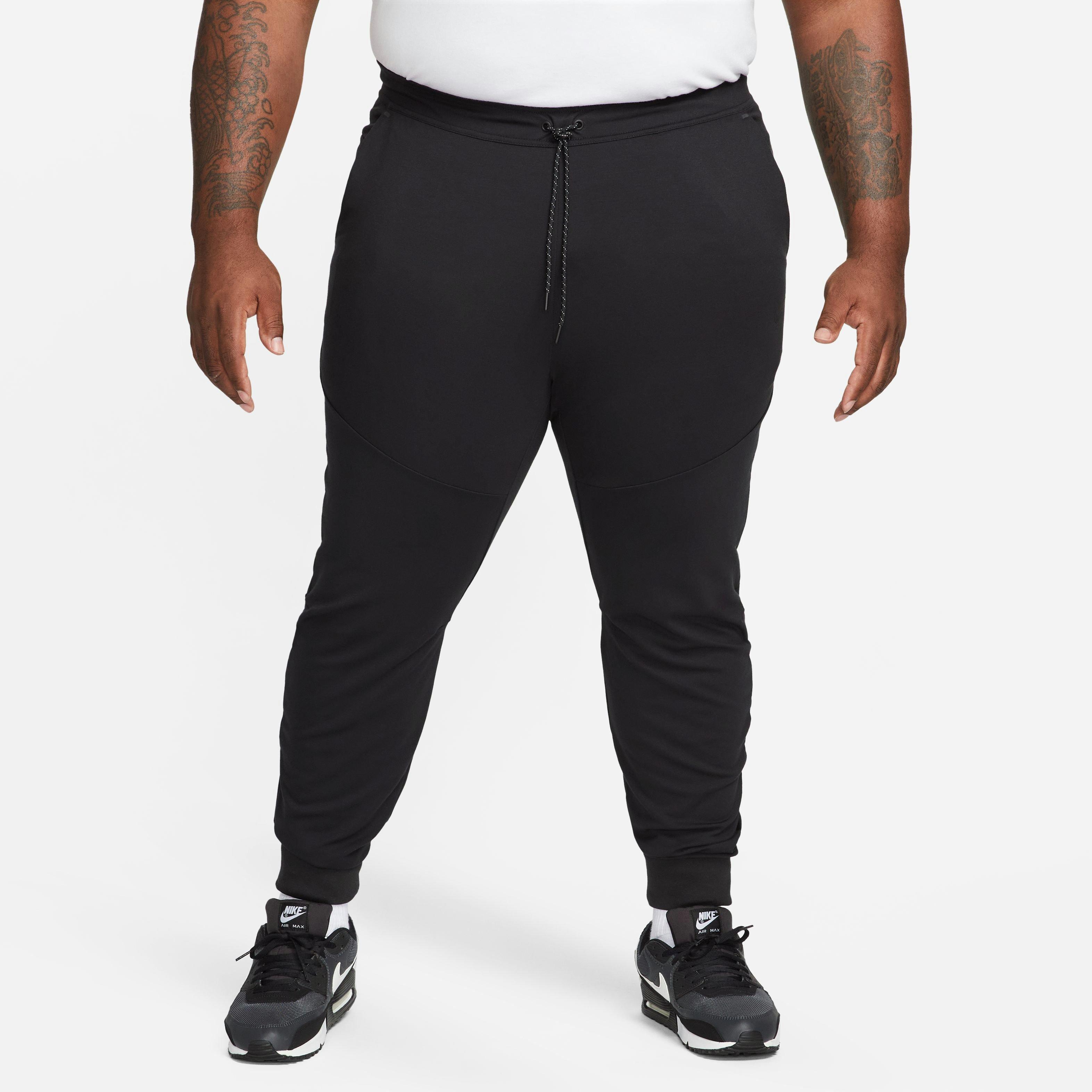 Nike Men's Tech Essentials Joggers-Black - BLACK Thumbnail View 3