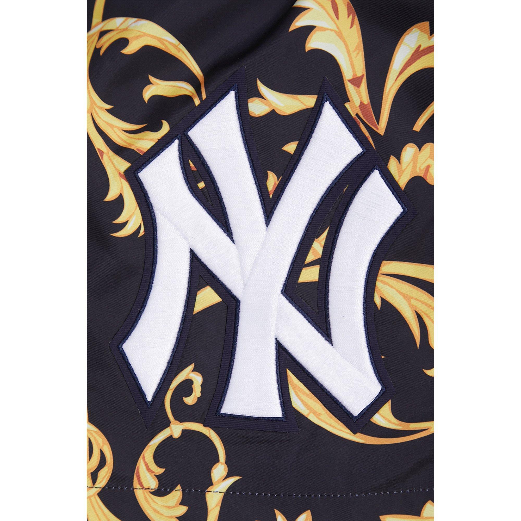 Pro Standard Men's New York Yankees Pinstripe Woven Shorts - Hibbett