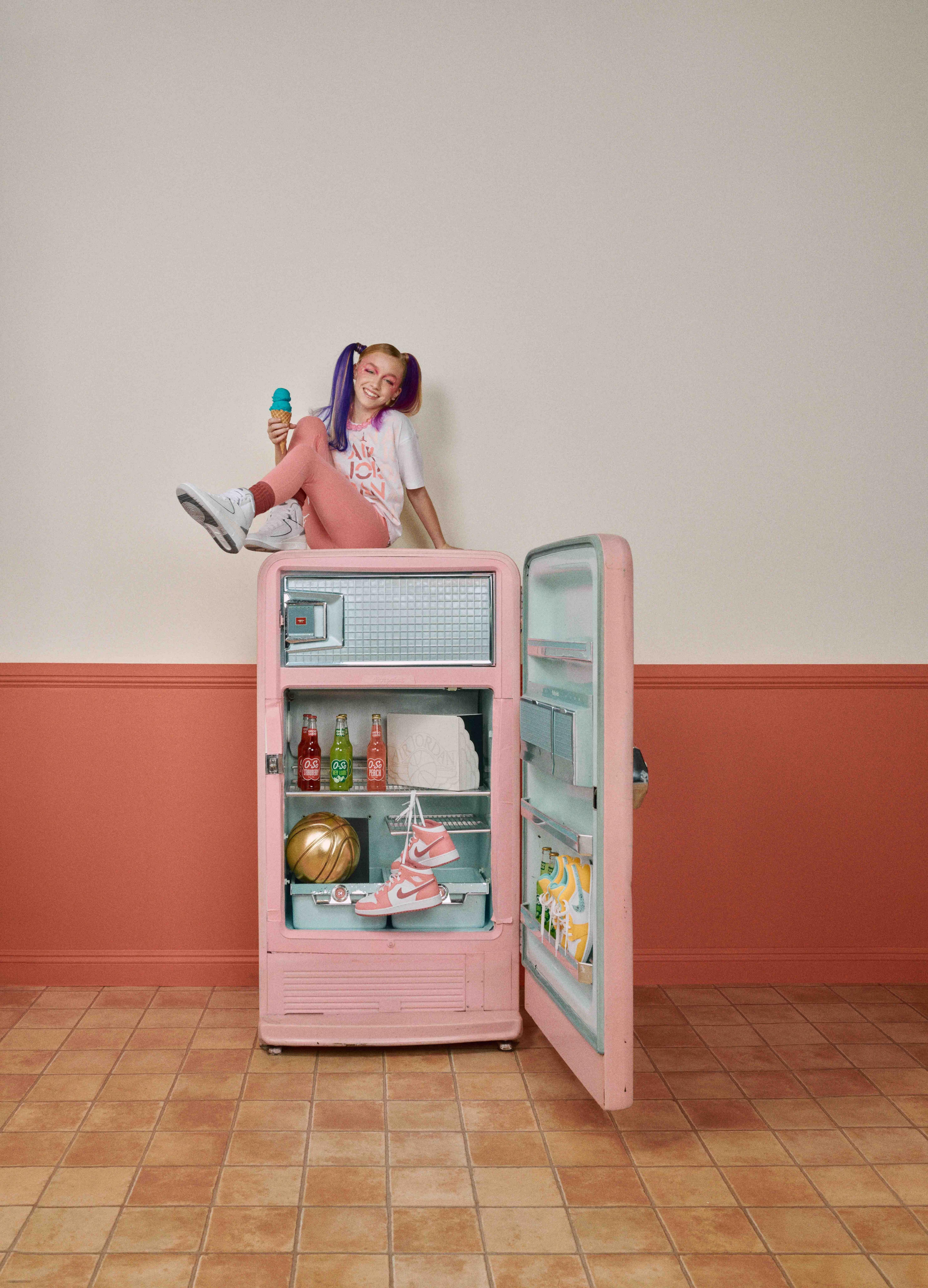 Jordan Big Girls' Focus Tee - WHITE/PINK Thumbnail View 8