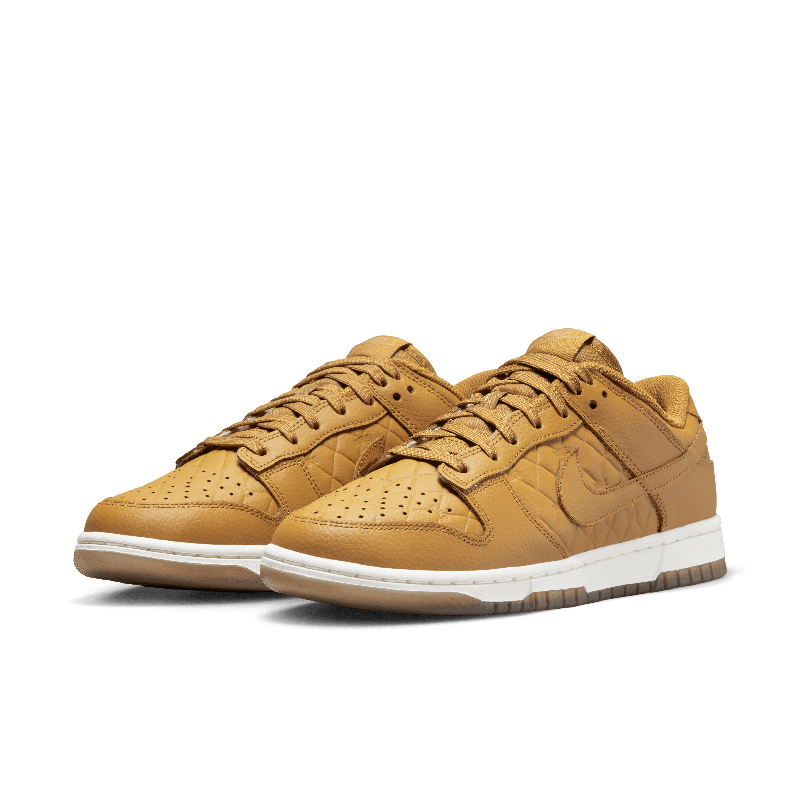 Nike Dunk Low "Wheat/Sail" Women's Shoe - WHEAT/OFF-WHITE Thumbnail View 6