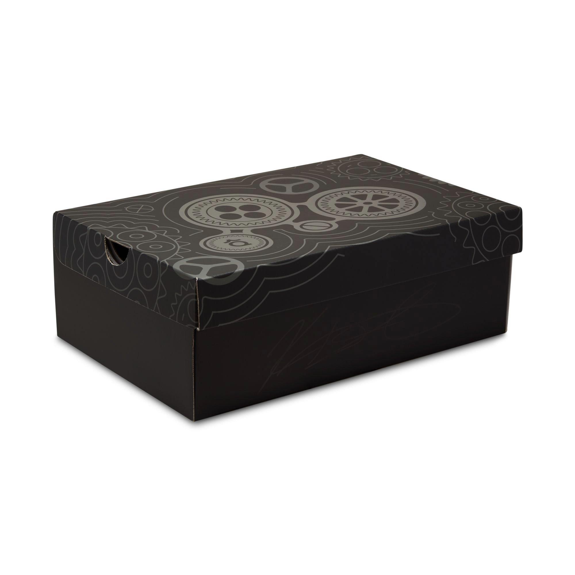 Nike KD16 &ldquo;Pathway Royalties&rdquo; Men's Basketball Shoe -  BLACK/METALLIC SILVER/VIVID PURPLE Thumbnail View 11