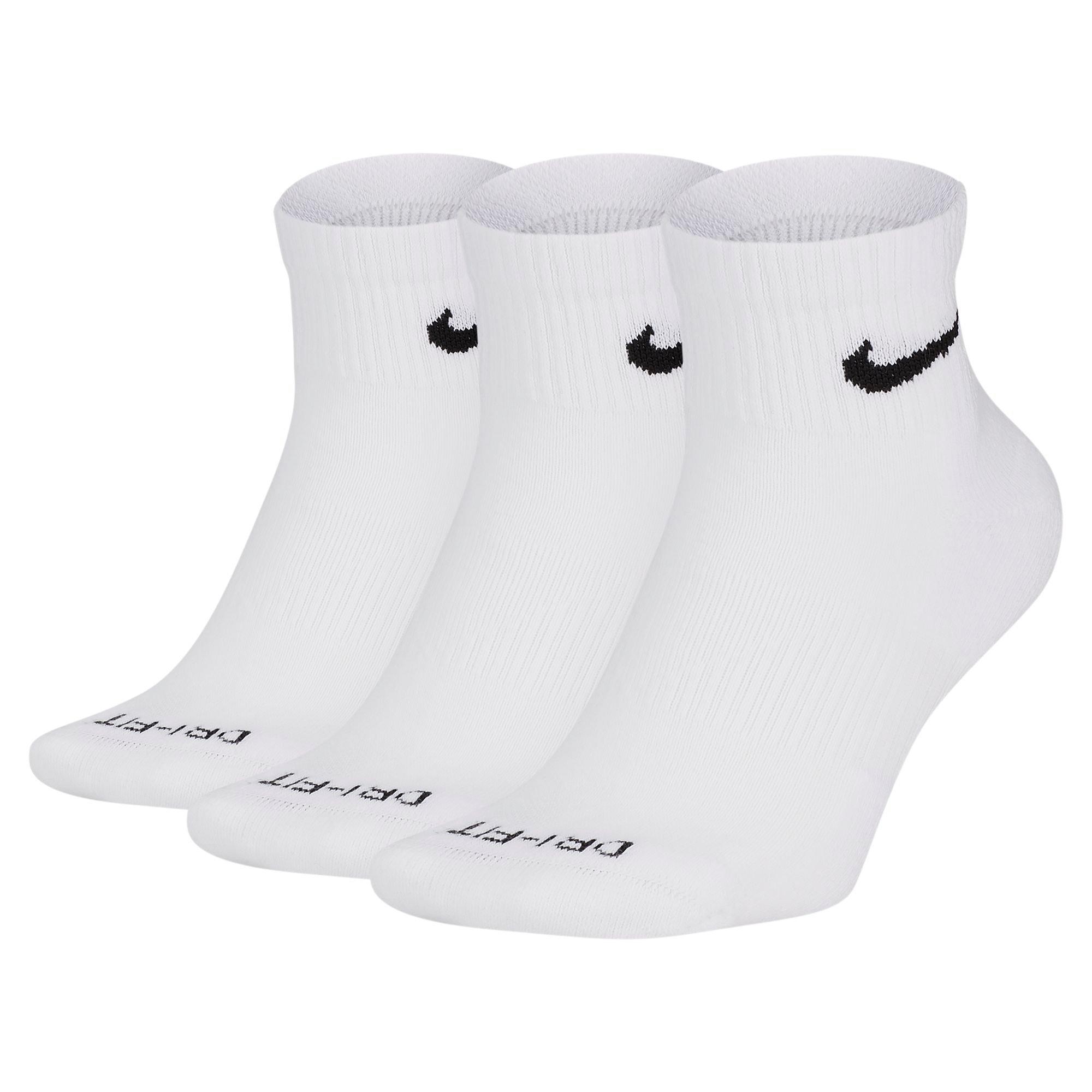 ankle high white nike socks