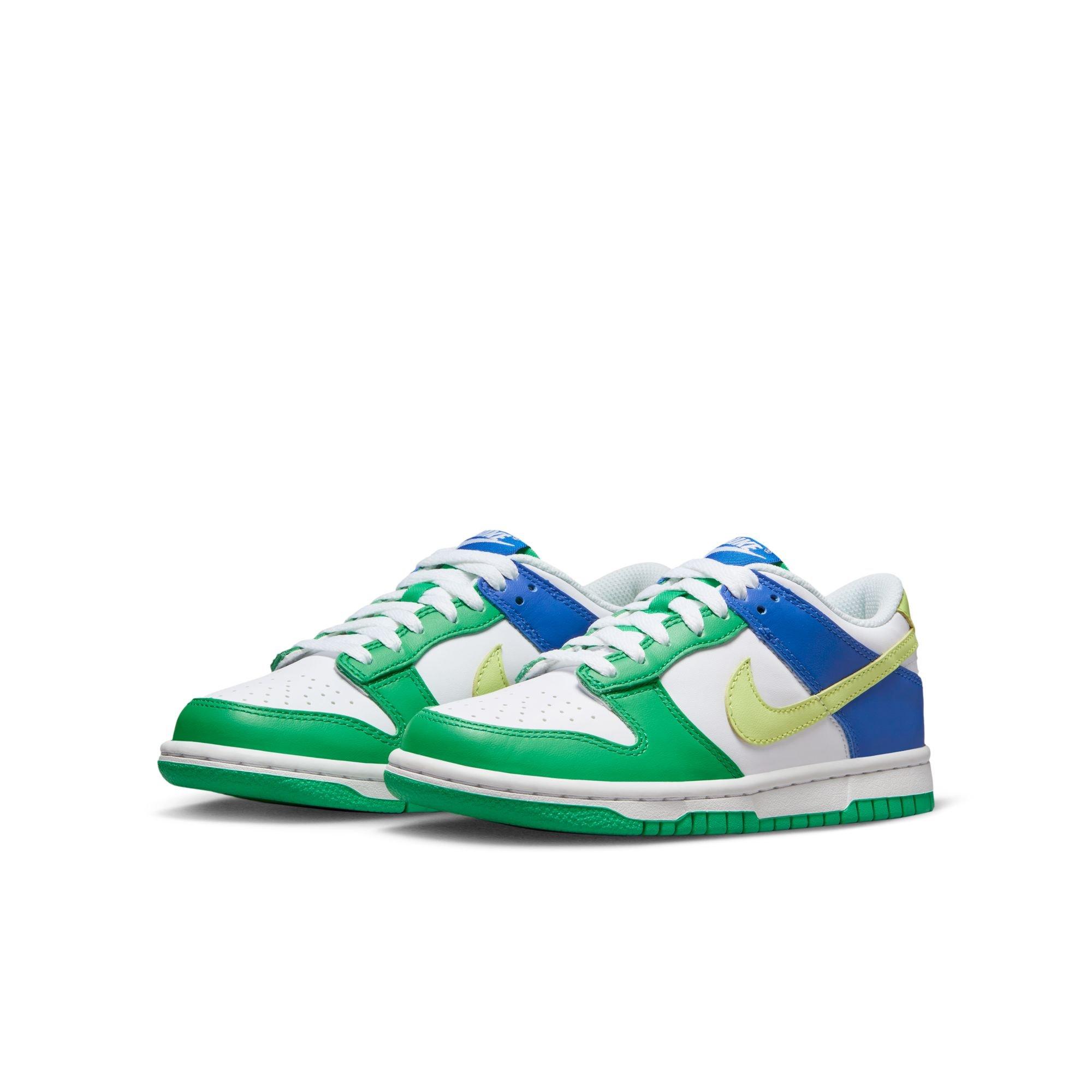 Nike Sportswear DUNK LOW UNISEX - Trainers - stadium green/black/white/green  