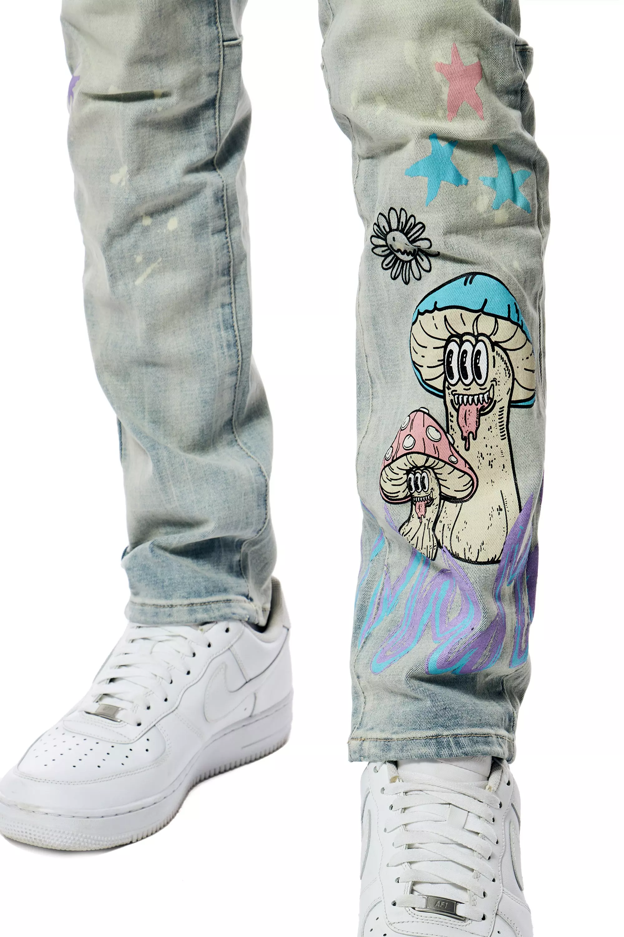 Smoke Rise Men's Slim Fit Light Wash Chenille Patch Doodle Denim Jeans - BLUE