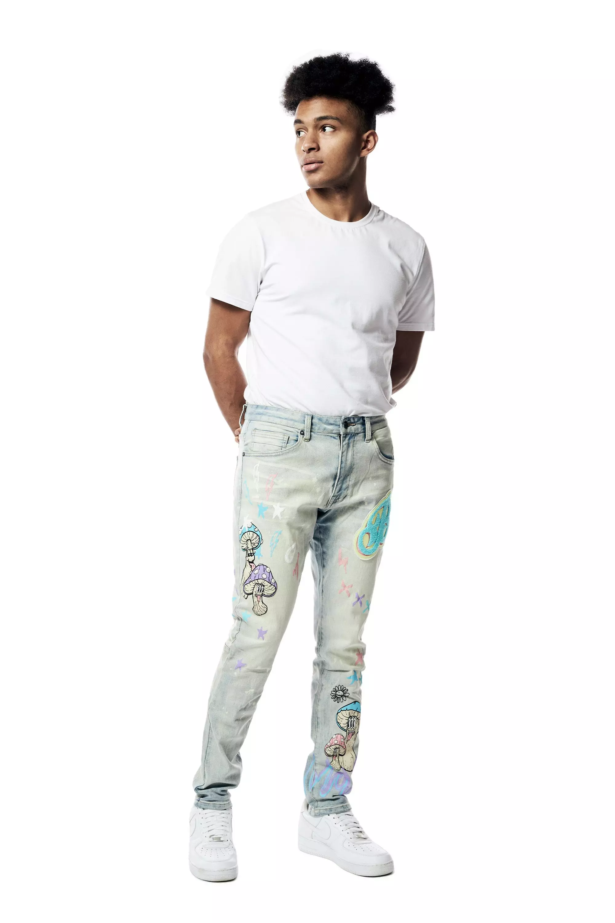 Smoke Rise Men's Slim Fit Light Wash Chenille Patch Doodle Denim Jeans - BLUE