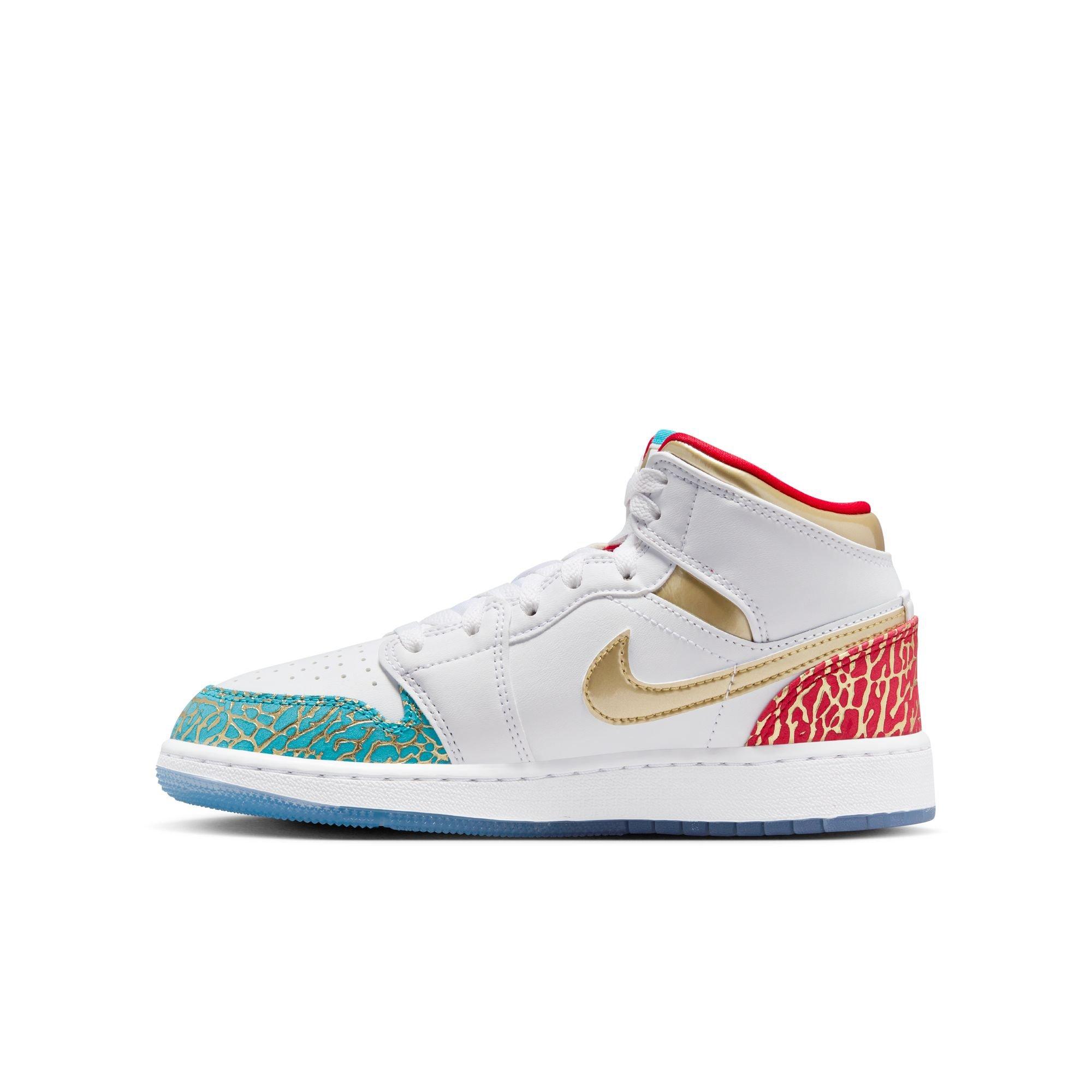 Air Jordan 1 Mid Sneaker School Older Kids' Shoes. Nike IN