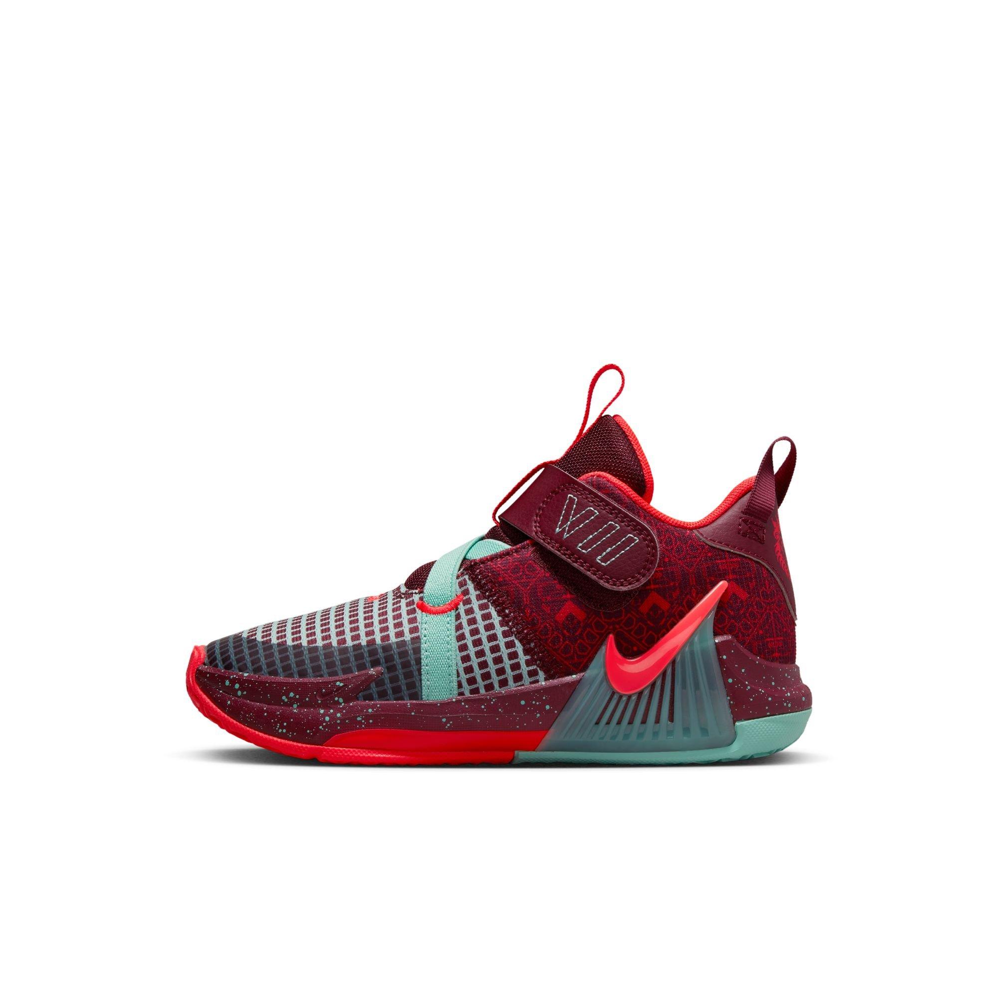 Nike LeBron Witness 7 SE "Night Maroon/Bright Crimson/Emerald Rise" Preschool Boys' Shoe - RED/BLACK Thumbnail View 3