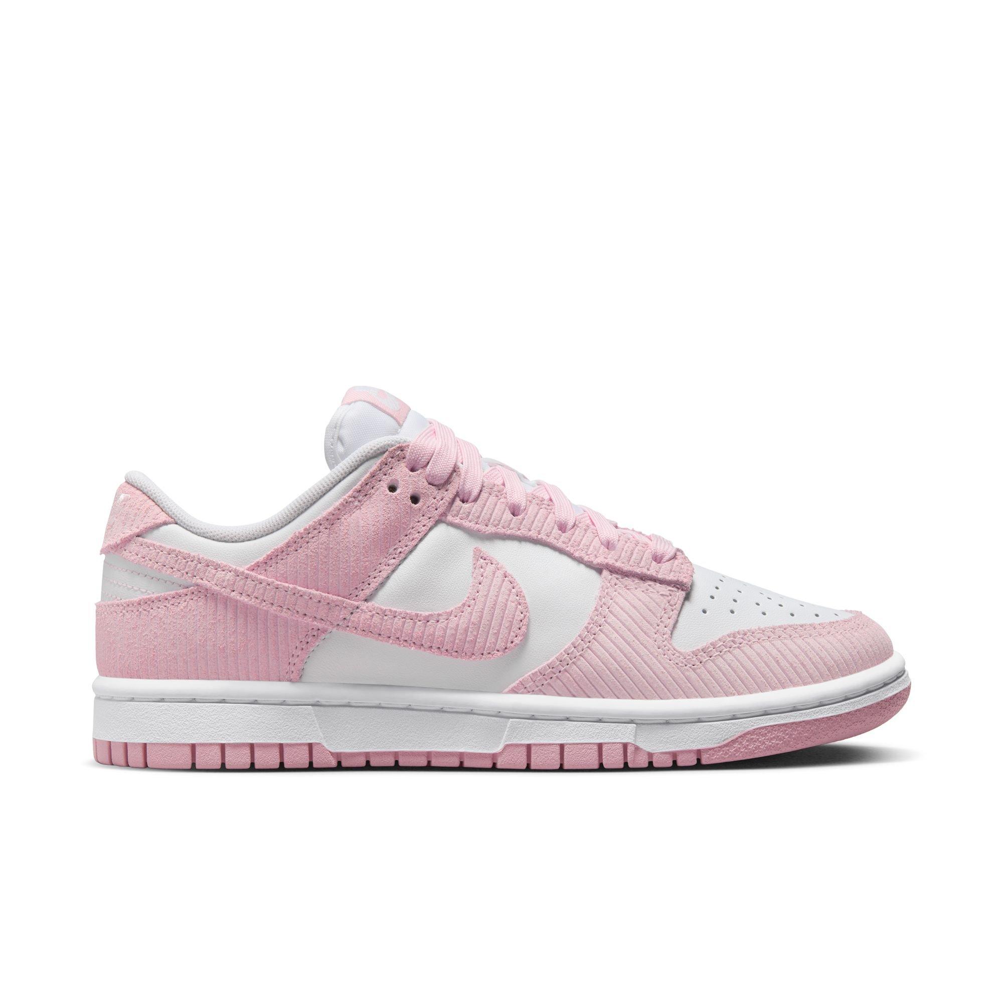 light pink nike dunks