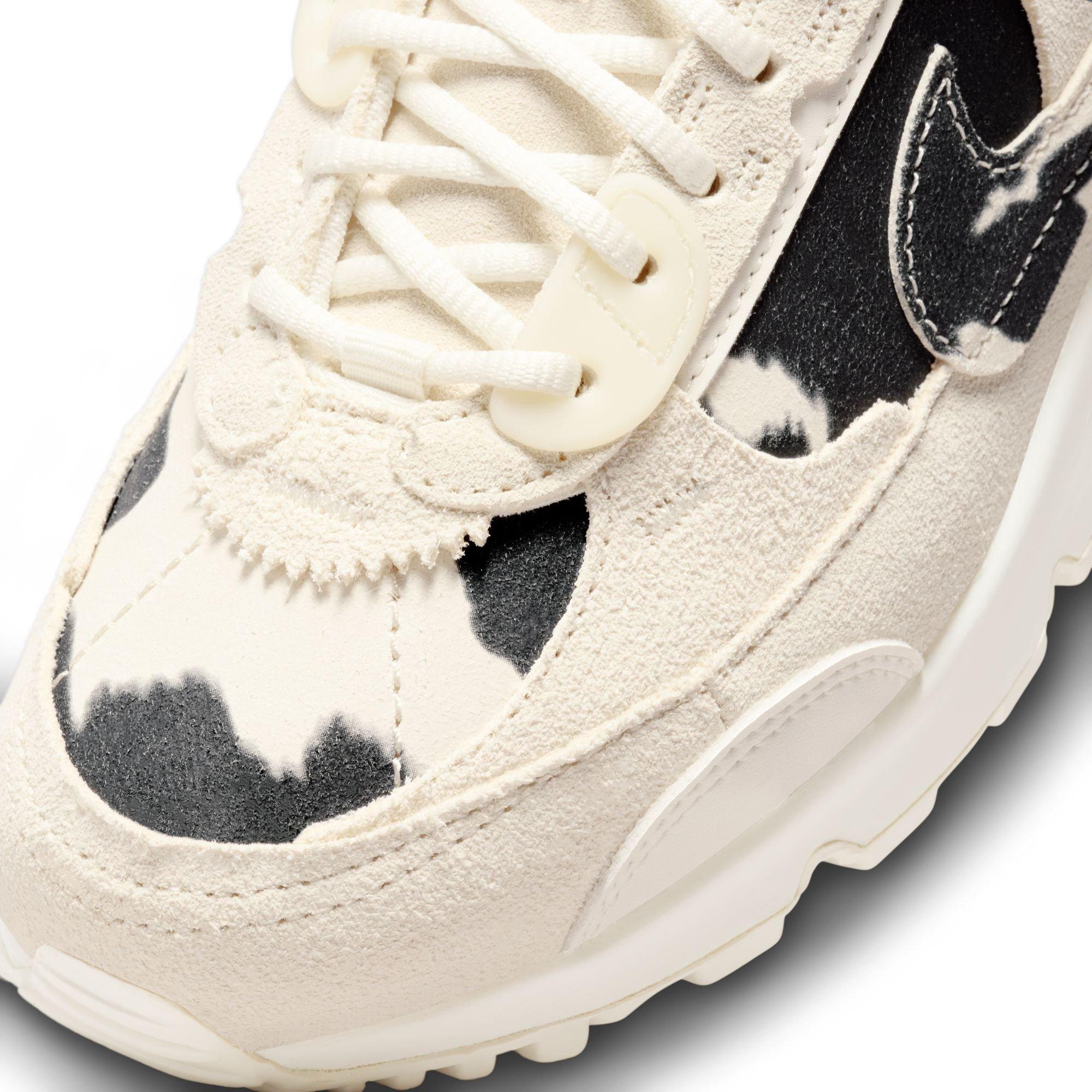 Nike Air Max 90 Futura "Cow Print" Women's Shoe - SAIL/BLACK/CHROME Thumbnail View 4