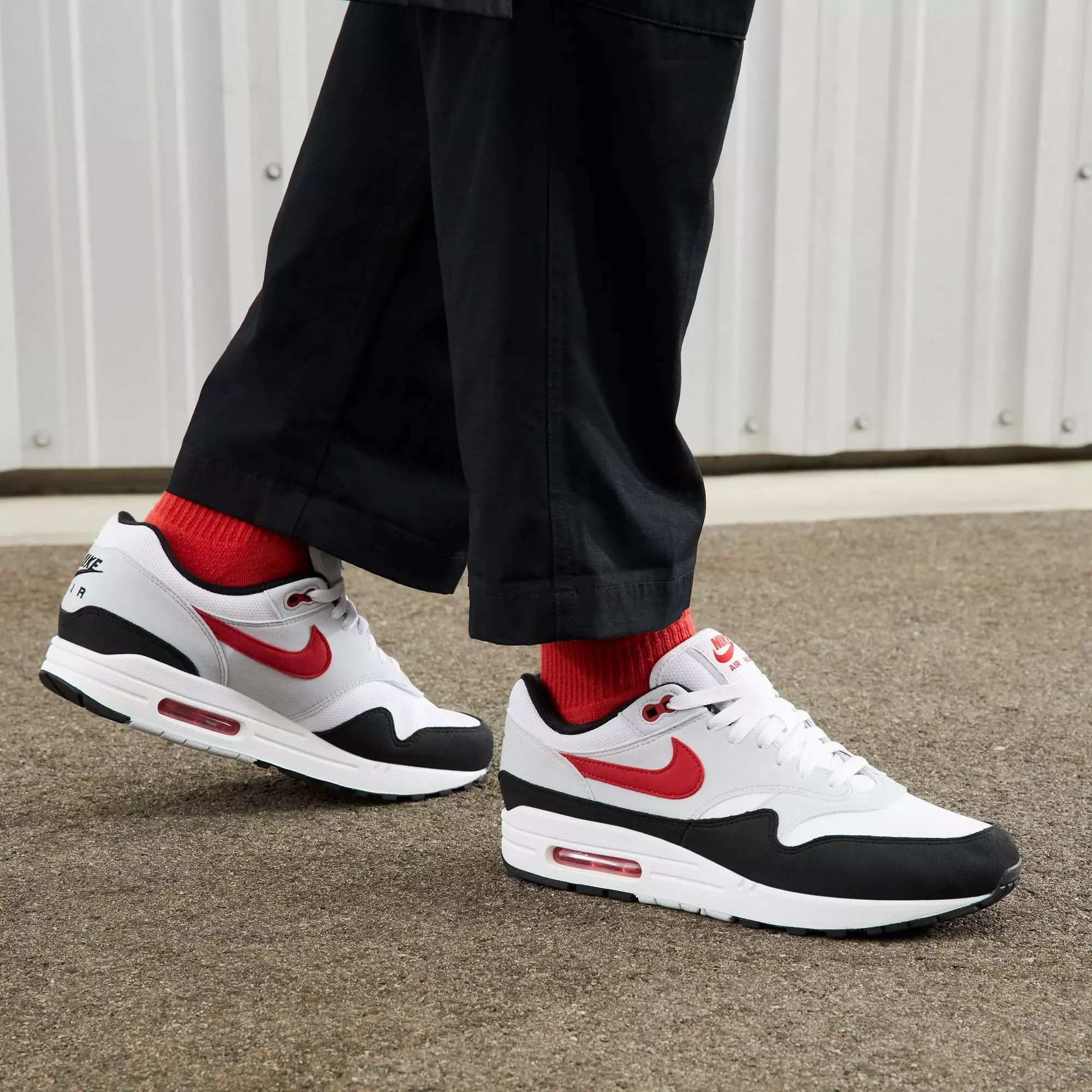 Nike Air Max 1 "Chili 2.0" Men's Shoe - WHITE/UNIVERSITY RED/PURE PLATINUM/BLACK
