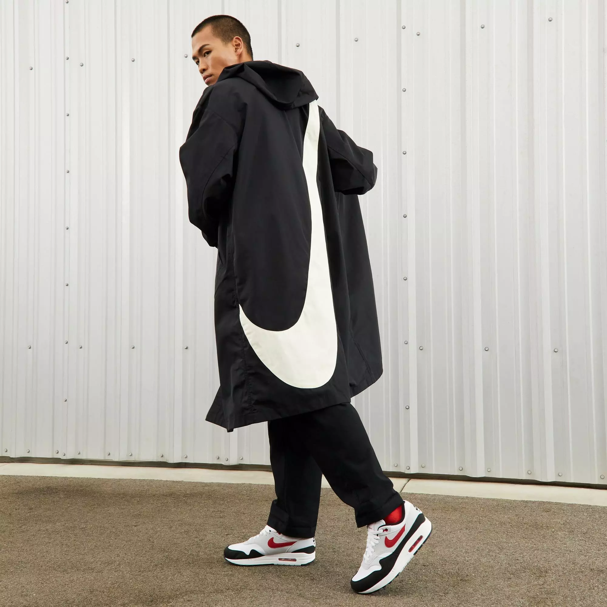 Nike Air Max 1 "Chili 2.0" Men's Shoe - WHITE/UNIVERSITY RED/PURE PLATINUM/BLACK