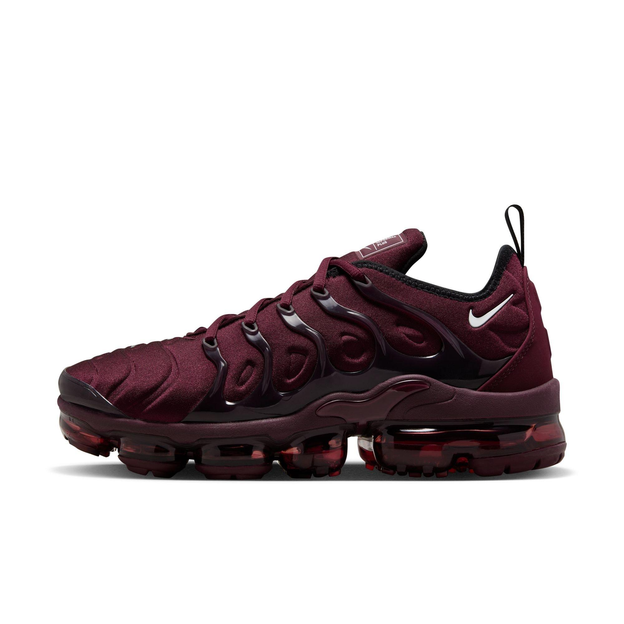 Nike Air VaporMax Plus "Night Maroon/White/Black/Cedar" Men's Shoe - MAROON Thumbnail View 3