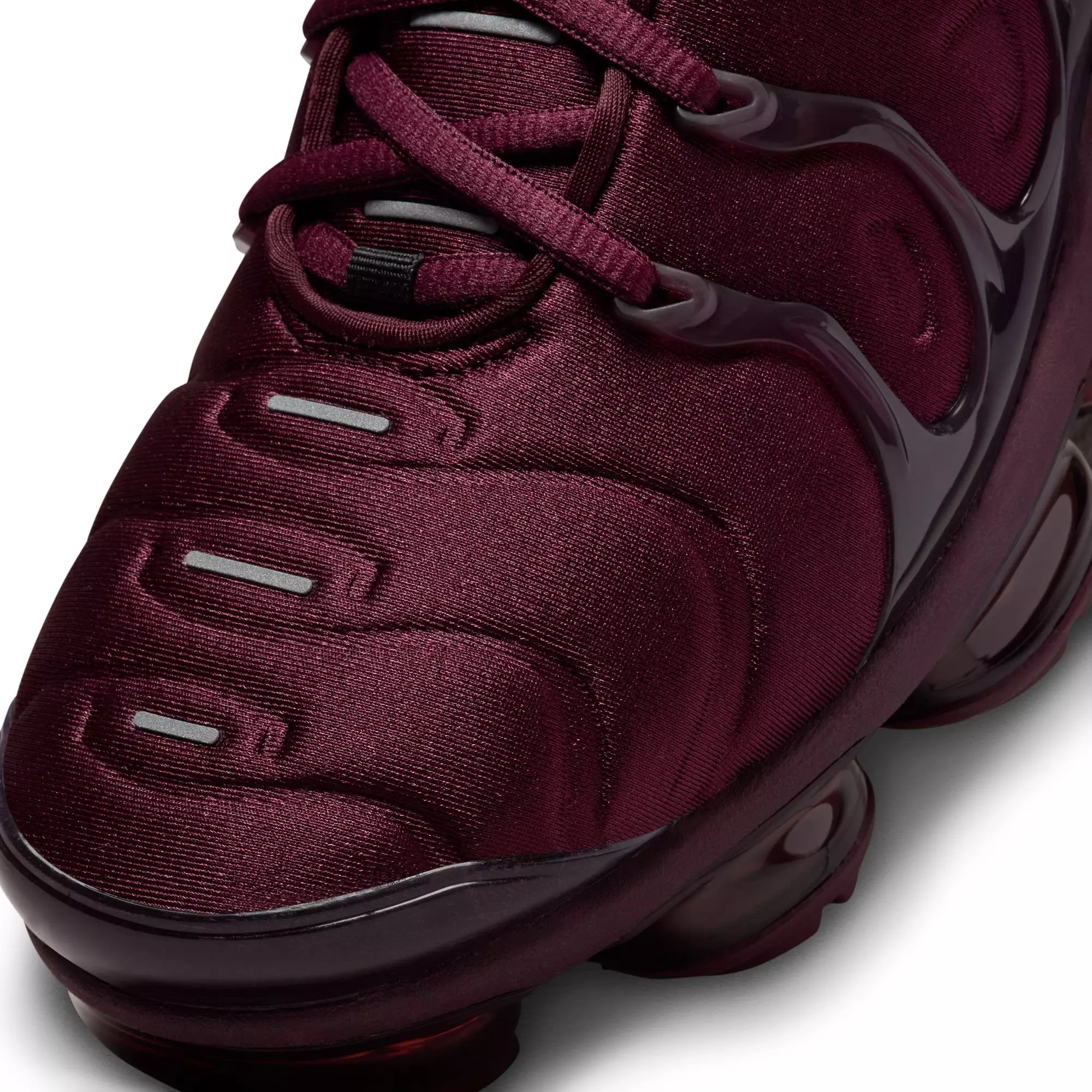 Nike Air VaporMax Plus "Night Maroon/White/Black/Cedar" Men's Shoe - MAROON