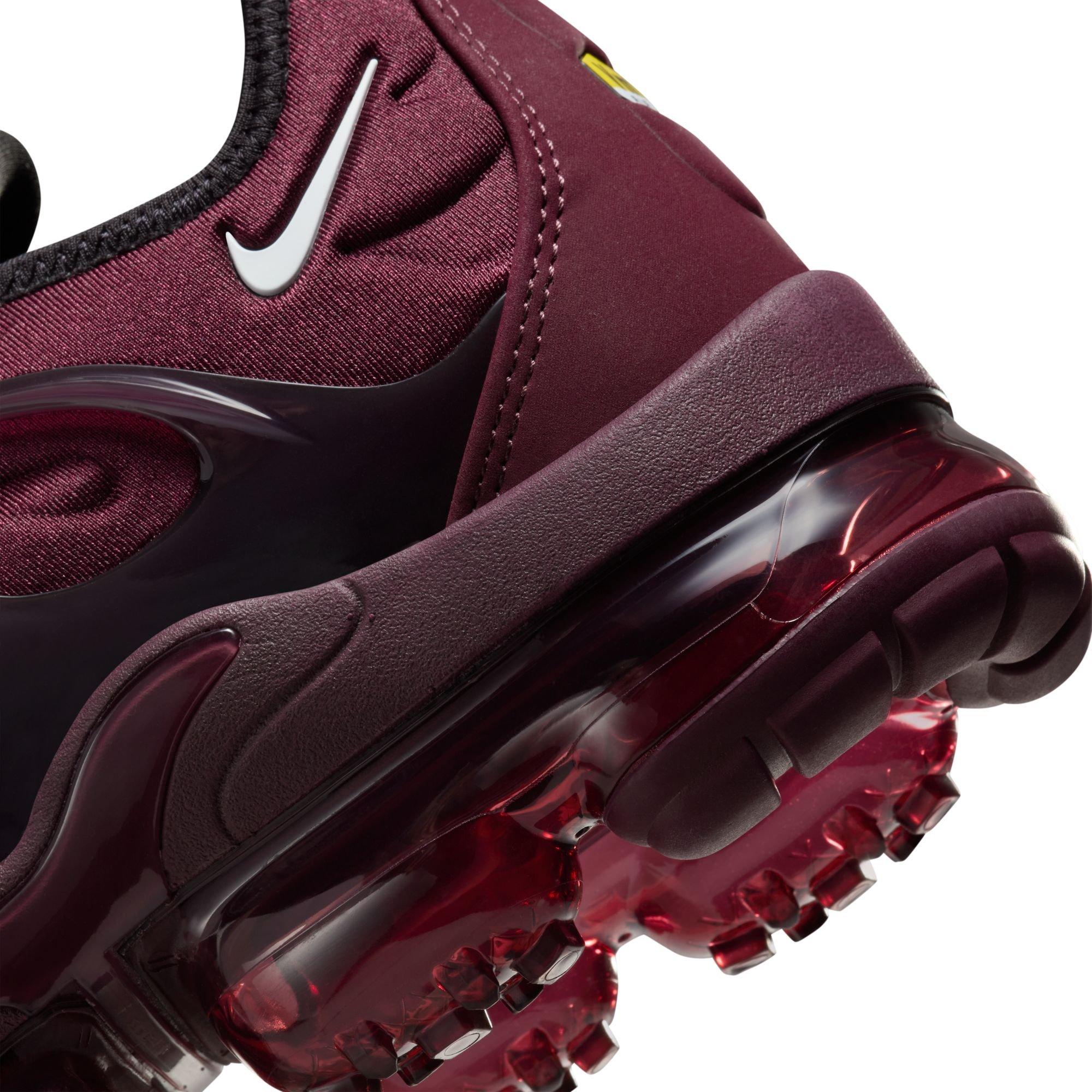 Nike Air VaporMax Plus "Night Maroon/White/Black/Cedar" Men's Shoe - MAROON Thumbnail View 10
