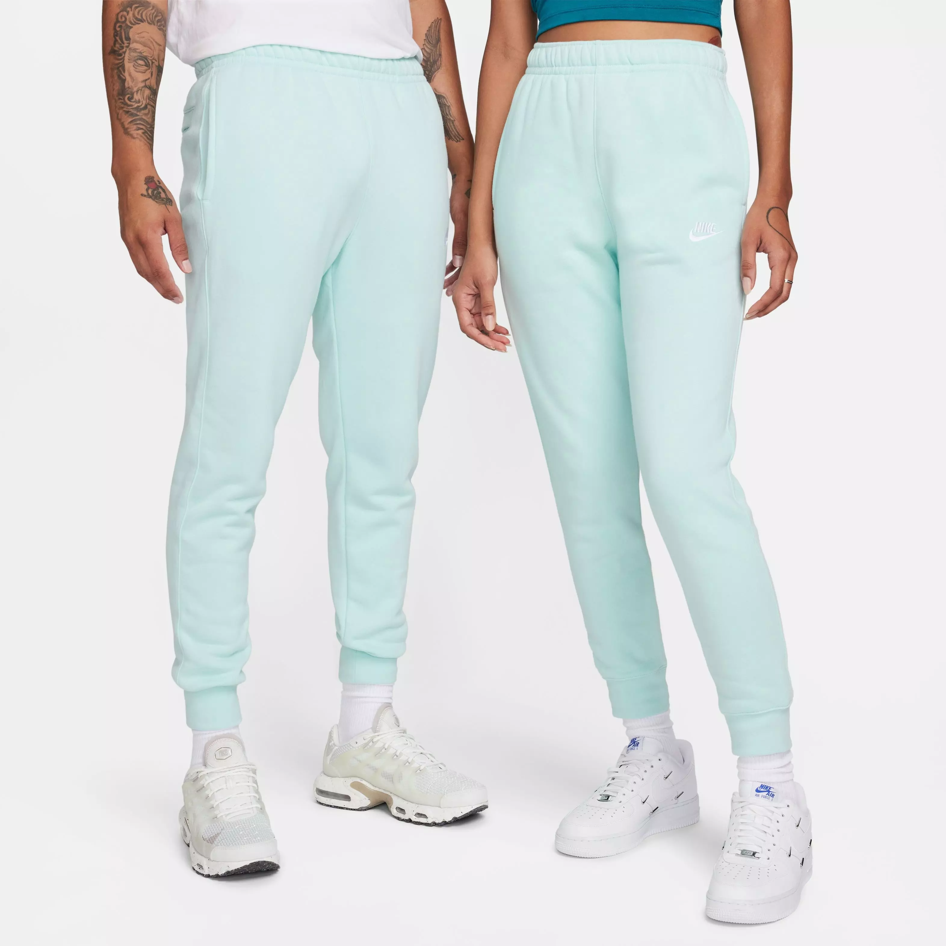 Nike Men's Sportswear Club Fleece Joggers - Jade - JADE