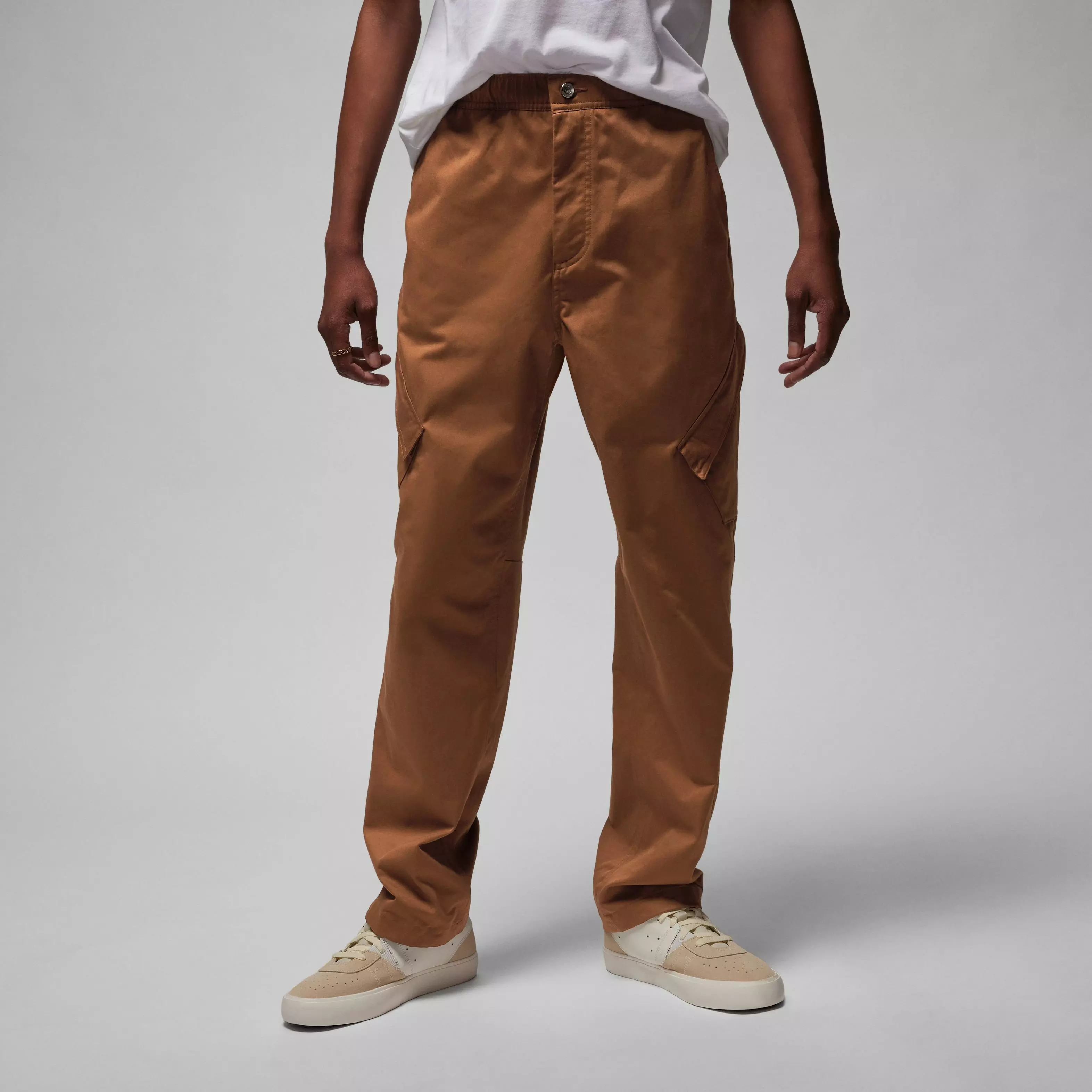 Jordan Men's Essentials Chicago Statement Pants - TAN